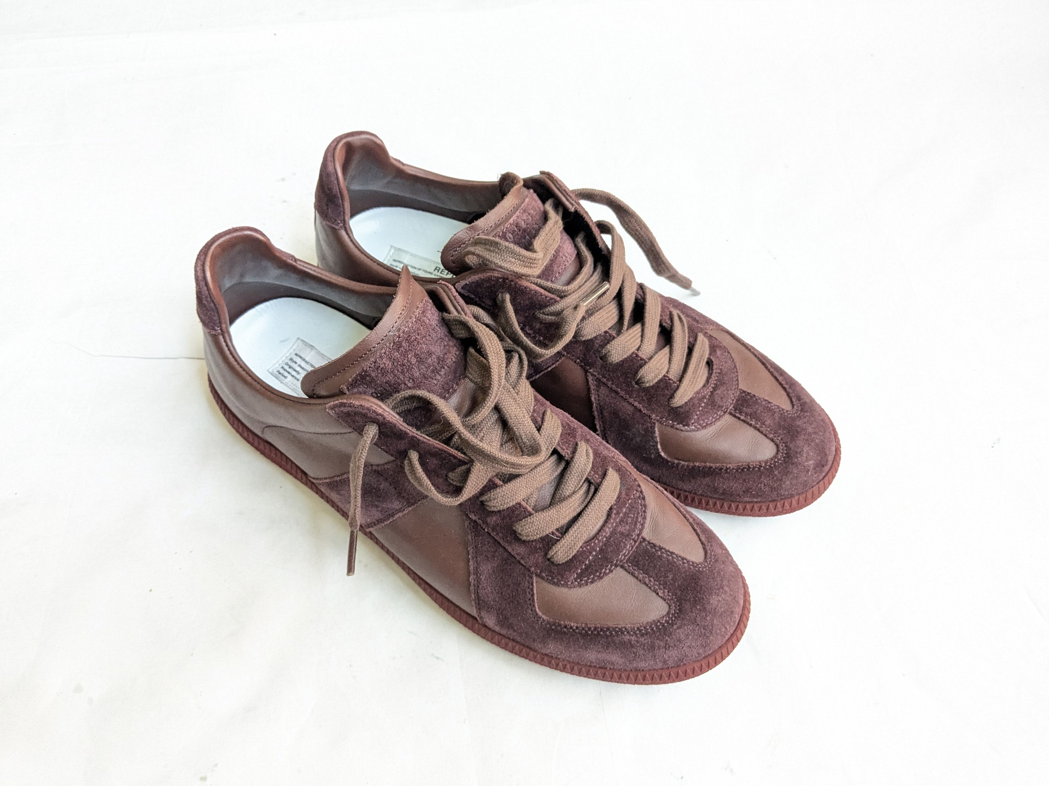 Maison Margiela Maison Margiela Replica GAT Burgundy Red 10 43 Low Tops Size US 10 / EU 43 - 2 Thumbnail