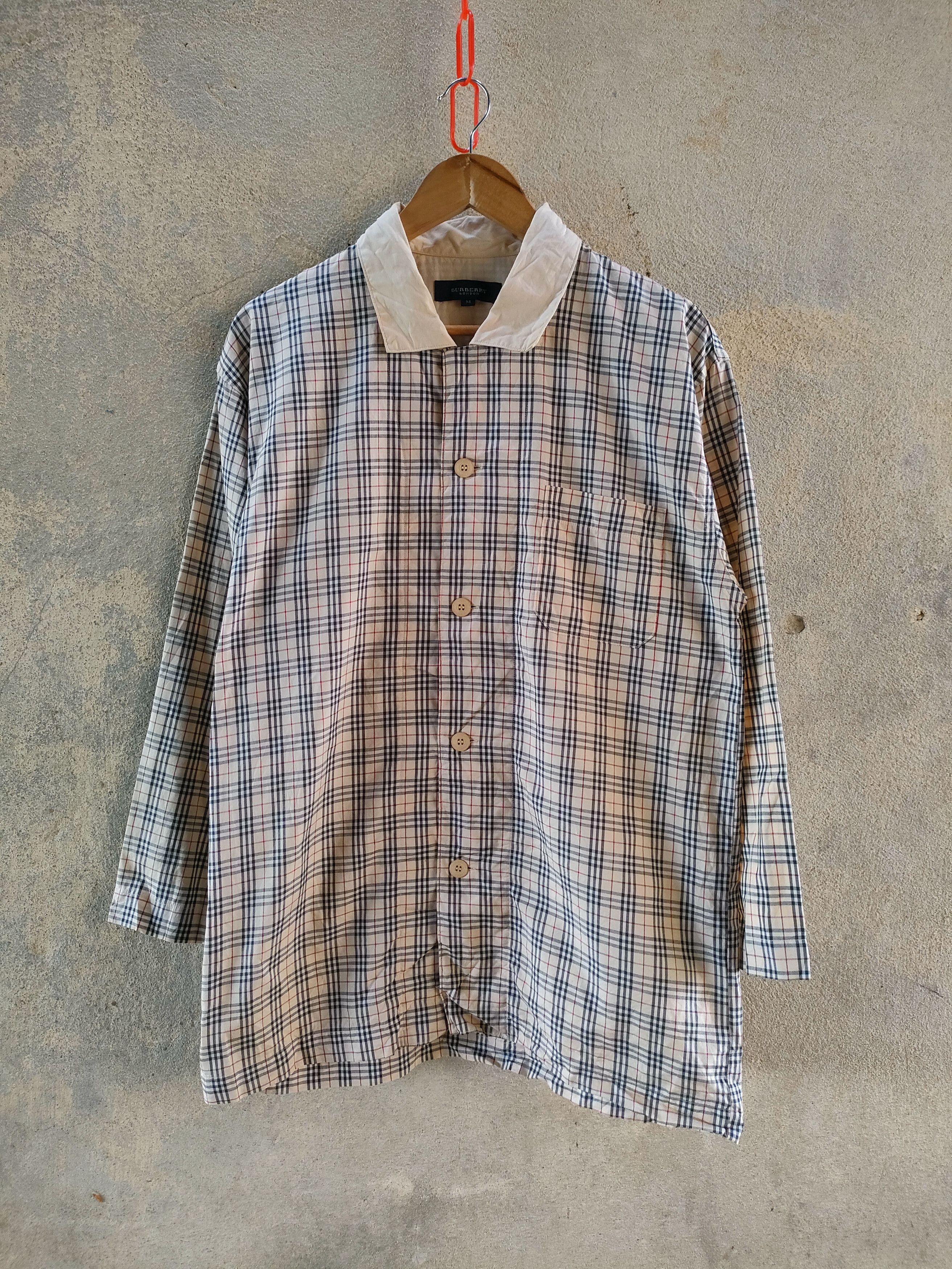 Burberry Burberry London Nova Check Button Ups Size US M / EU 48-50 / 2 - 1 Thumbnail