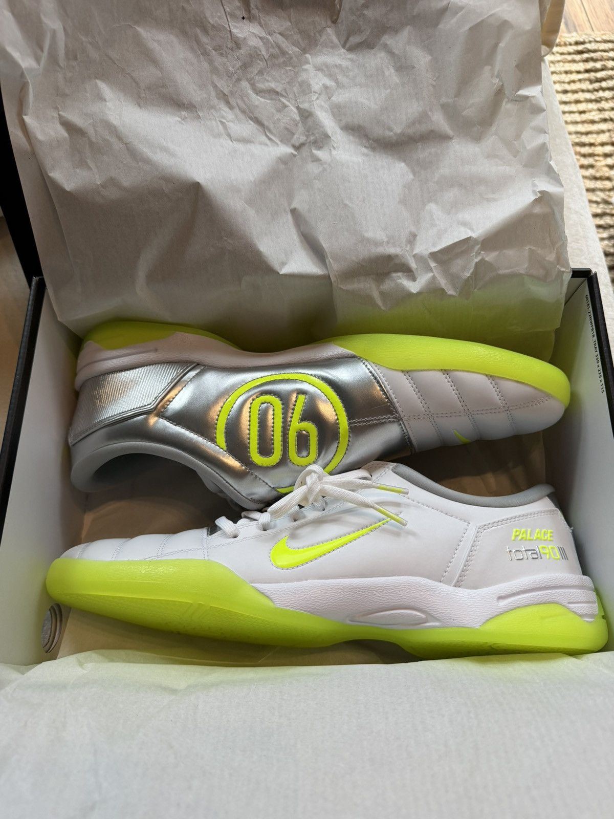 Nike Nike x Palace Total 90 3 Volt Size US 12.5 / EU 45-46 - 1 Thumbnail