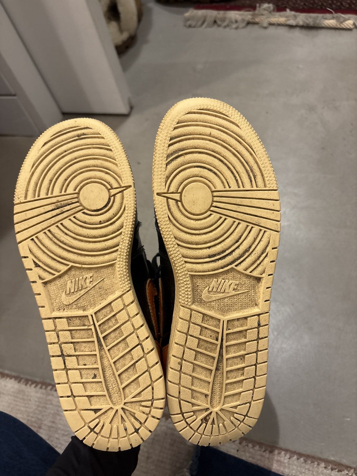 Nike Shatterboard Jordan 1s Size US 6 / EU 39 - 3 Thumbnail