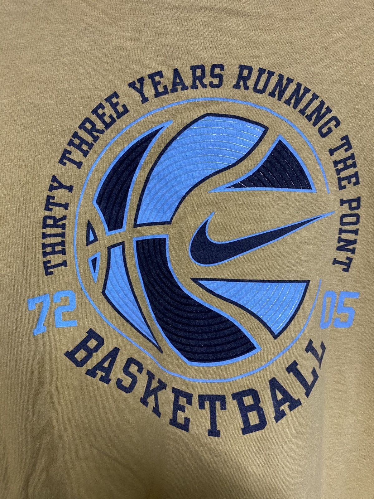 Vintage Vintage 00’ Nike Basketball Center Swoosh Tee Shirt 2XL Size US XXL / EU 58 / 5 - 4 Thumbnail