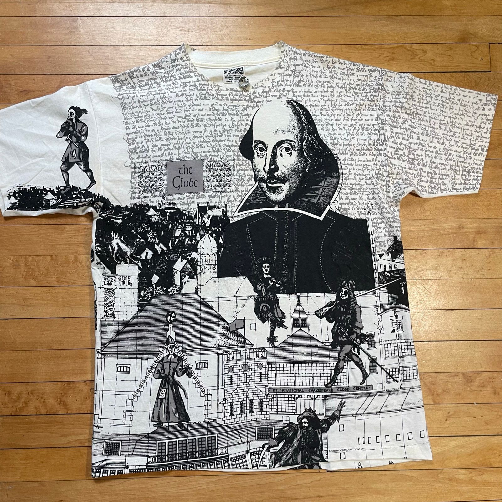 Vintage 1995 Shakespeare Globe Theatre AOP T Shirt XL Wildwood USA Size US XL / EU 56 / 4 - 1 Thumbnail