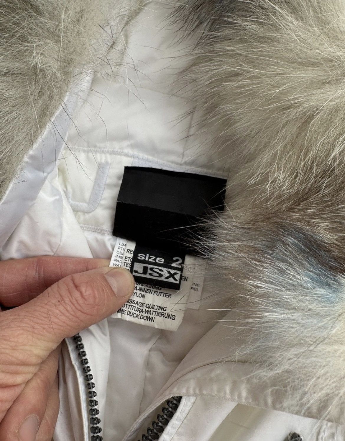 JET SET Jet Set St. Moritz Women’s White Down Ski Jacket Fur Hood Size M / US 6-8 / IT 42-44 - 3 Thumbnail