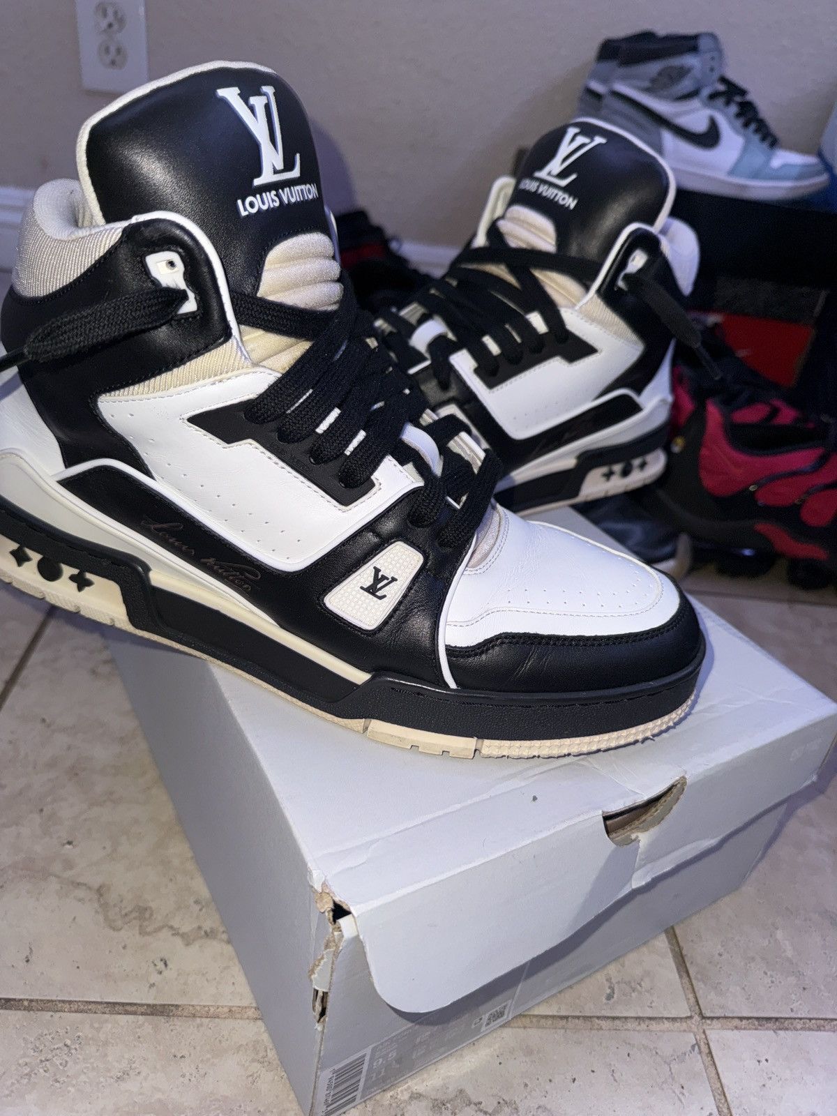 Louis Vuitton Louis Vuitton 408 Trainer Sneaker High Size US 9.5 / EU 42-43 - 1 Thumbnail