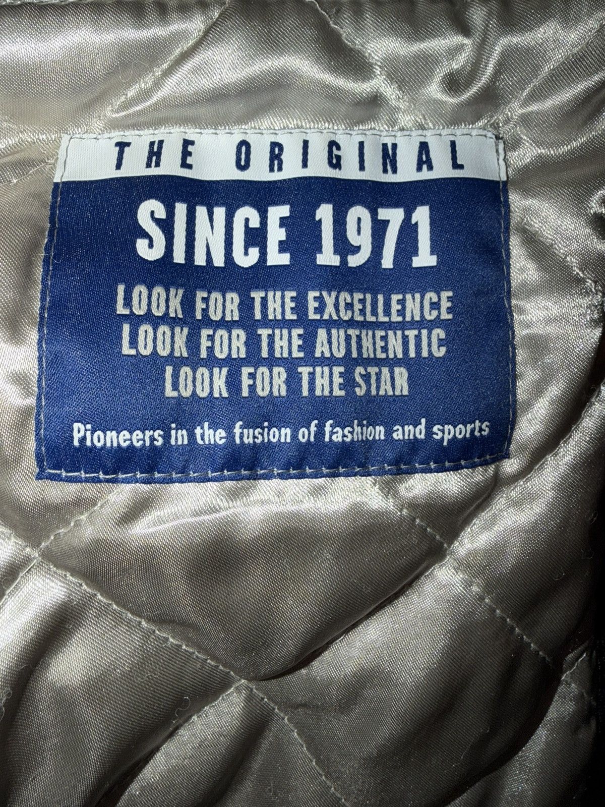 Starter Brooklyn Nets Starter Jacket Worn Once Size Large Size US L / EU 52-54 / 3 - 4 Thumbnail