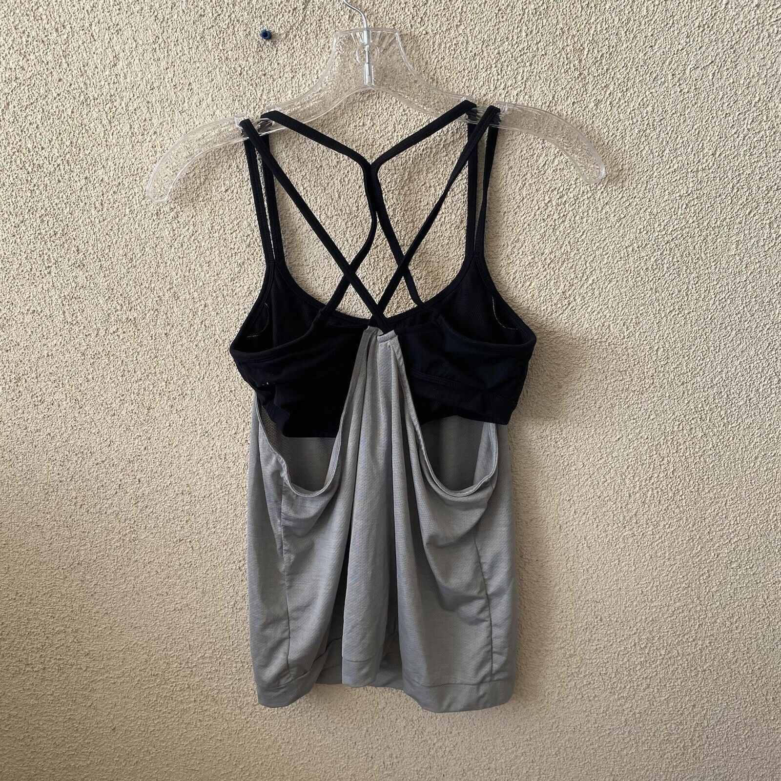 Athleta ATHLETA Womens Gray Black Full Force Built in Bra Perforated Size XS / US 0-2 / IT 36-38 - 4 Thumbnail