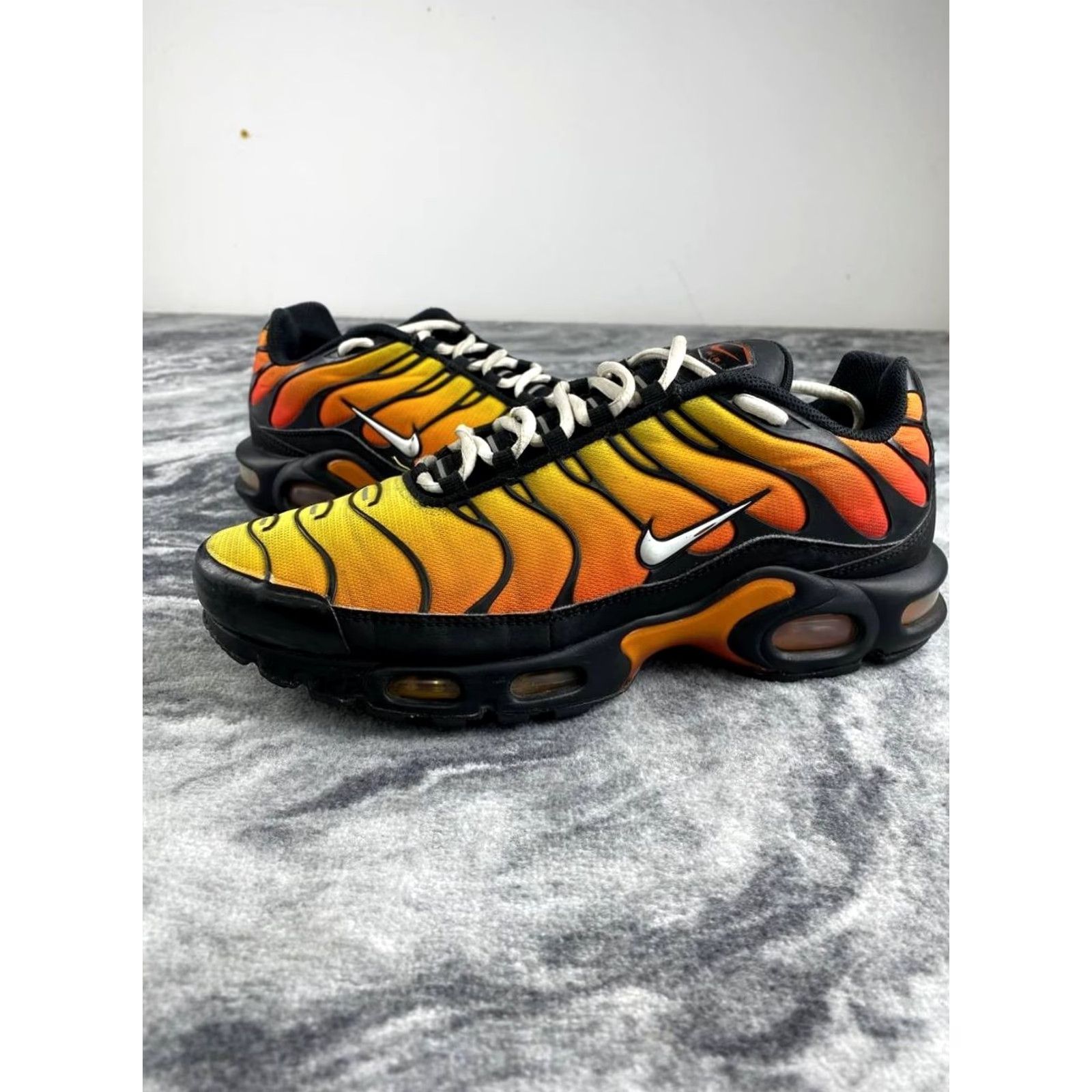 Nike Nike Air Max Plus TN Tiger Sneakers Men US 9.5 Multicolor Sports Running Shoes Size US 10 / EU 43 - 2 Thumbnail