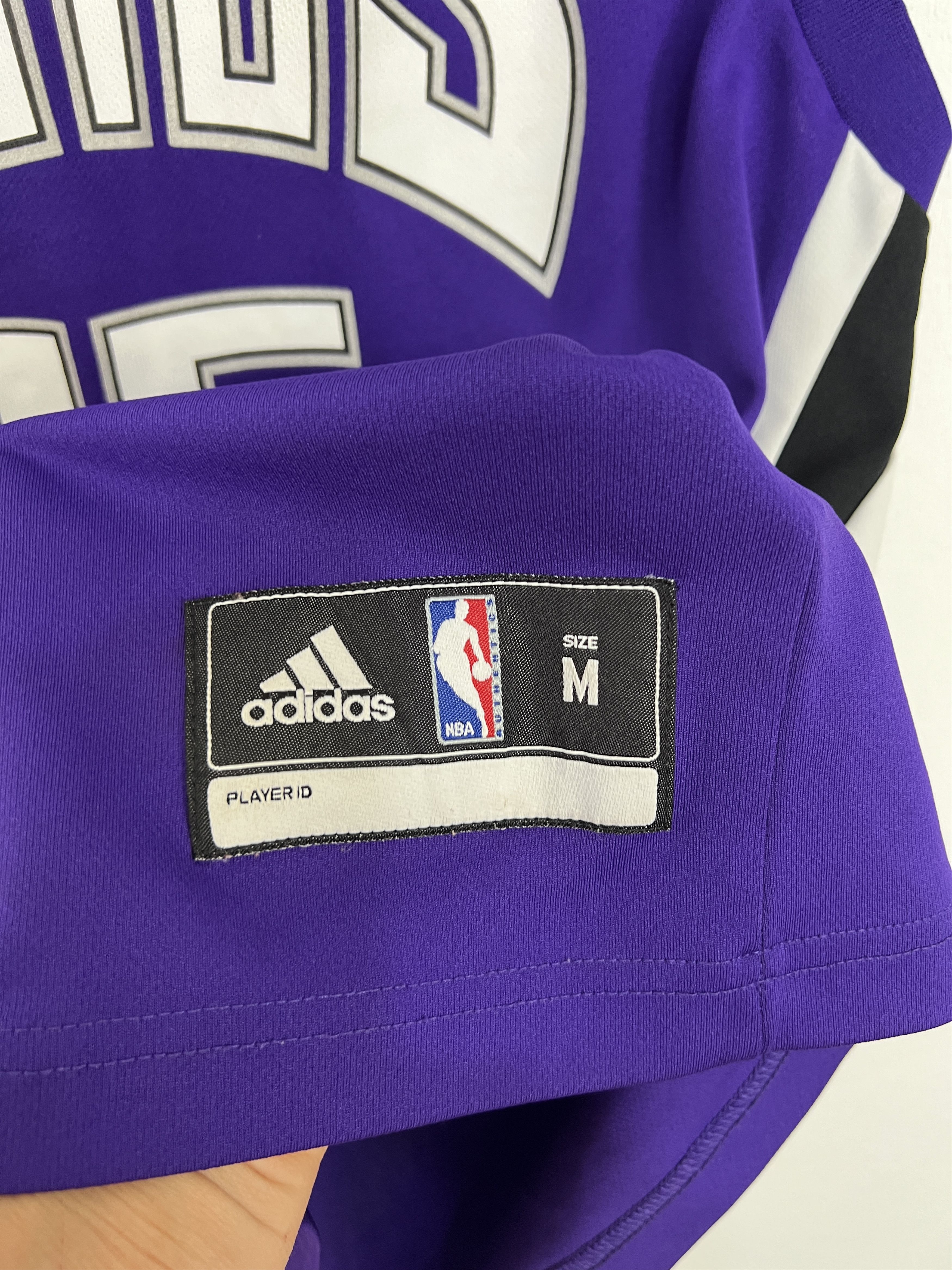 Adidas Adidas Demarcus Cousins Sacramento Kings NBA Jersey Swingman Size US M / EU 48-50 / 2 - 4 Thumbnail