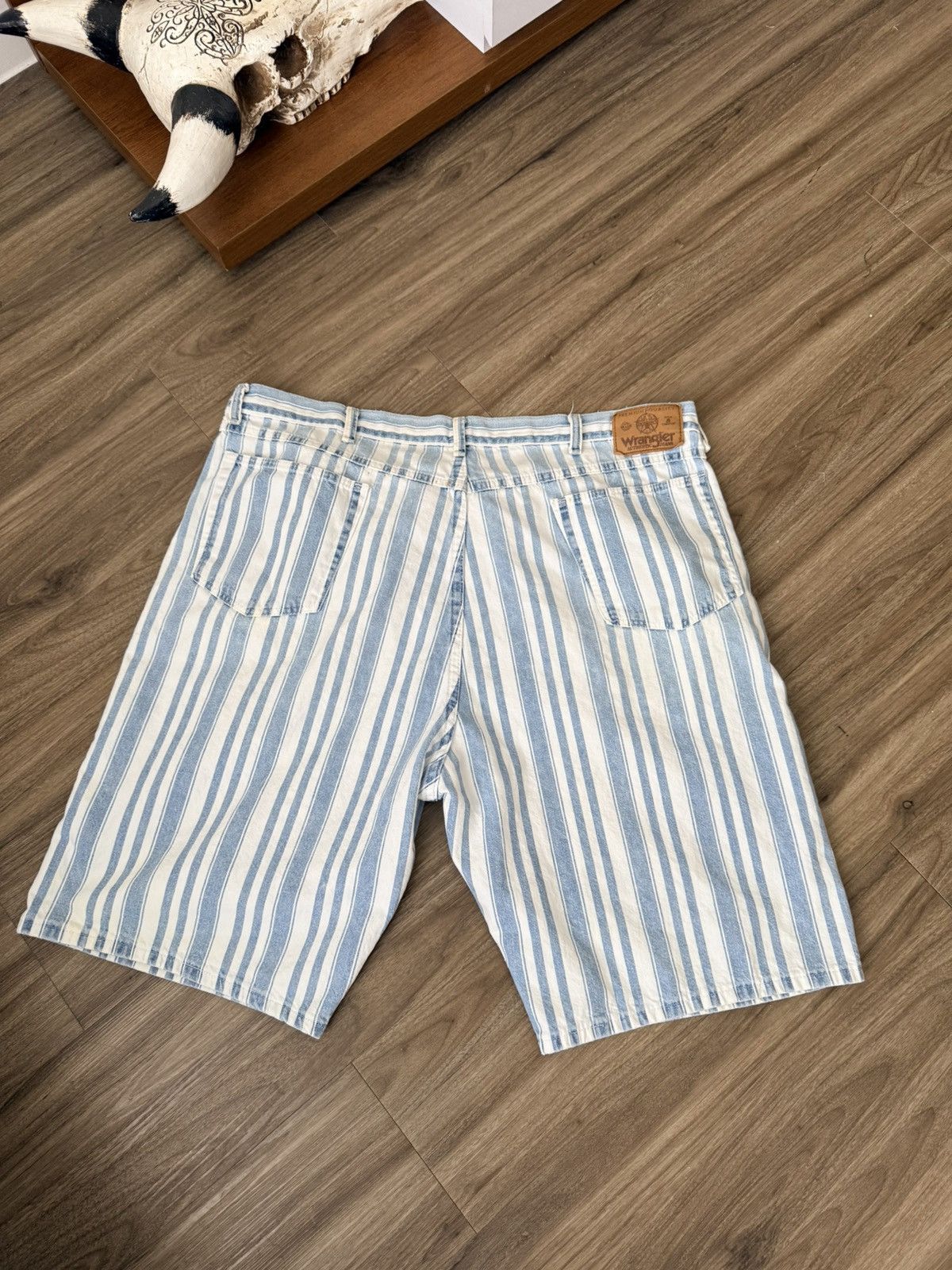 Wrangler Vintage 90s Wrangler Striped Denim Shorts 42 Pinstripe Blue Size US 42 / EU 58 - 5 Thumbnail