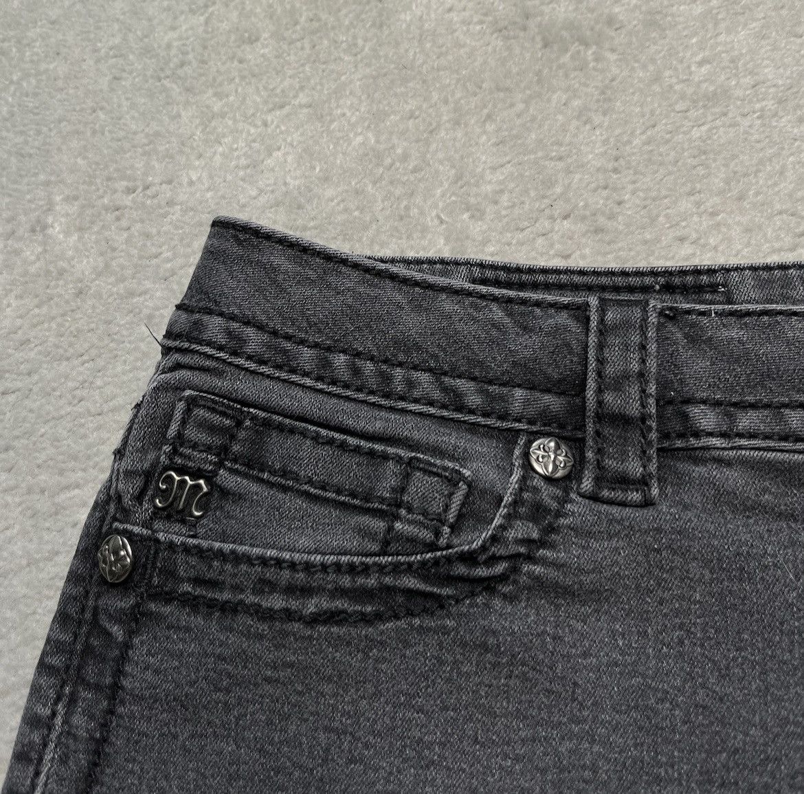 Miss Me Vintage Grey Mini Denim Skirt Basic Miss Me Low Rise Hip Size 31" - 4 Thumbnail