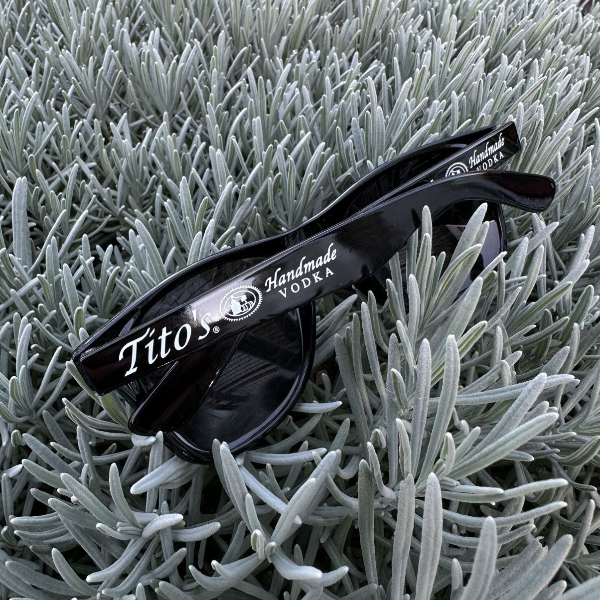 Grailed Vintage Japanese Style Tito’s Vodka Sunglasses Black Trend Size ONE SIZE - 5 Thumbnail