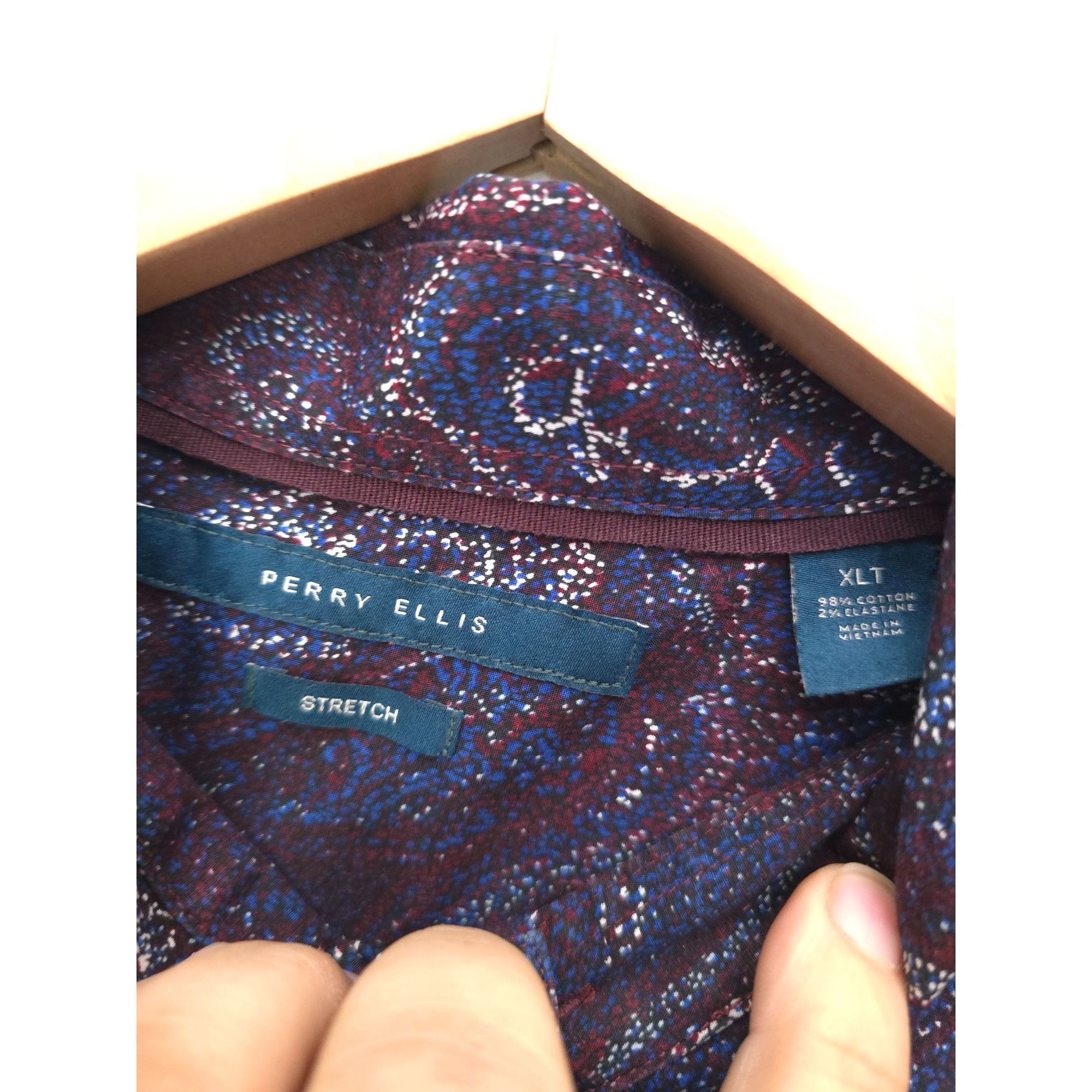 Perry Ellis Perry Ellis Mens XLT Stretch Paisley Button-Down Shirt Maroo Size US XL / EU 56 / 4 - 2 Thumbnail