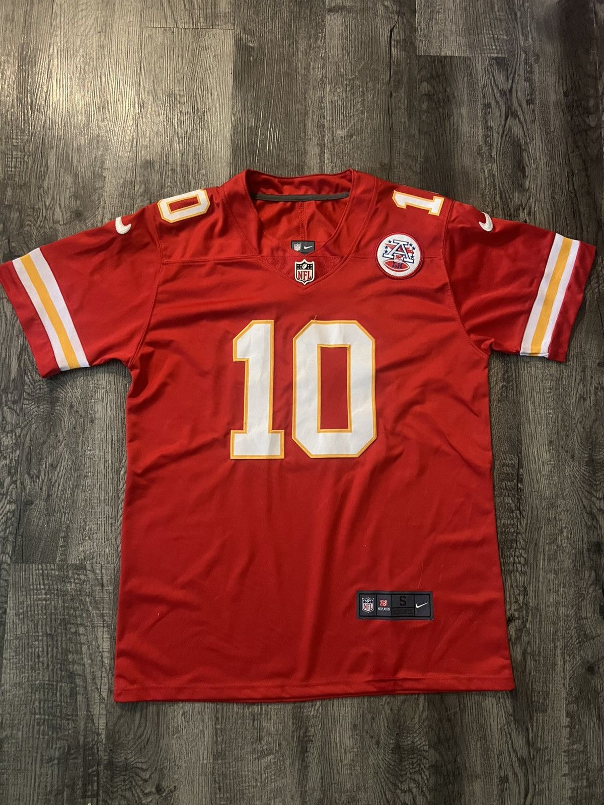 Nike Vintage Tyreek Hill Chiefs Jersey Size US S / EU 44-46 / 1 - 1 Thumbnail