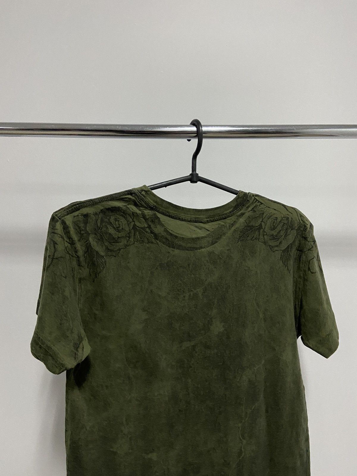 Vintage Silver star big logo t shirt vintage roses vintage Size US L / EU 52-54 / 3 - 4 Thumbnail