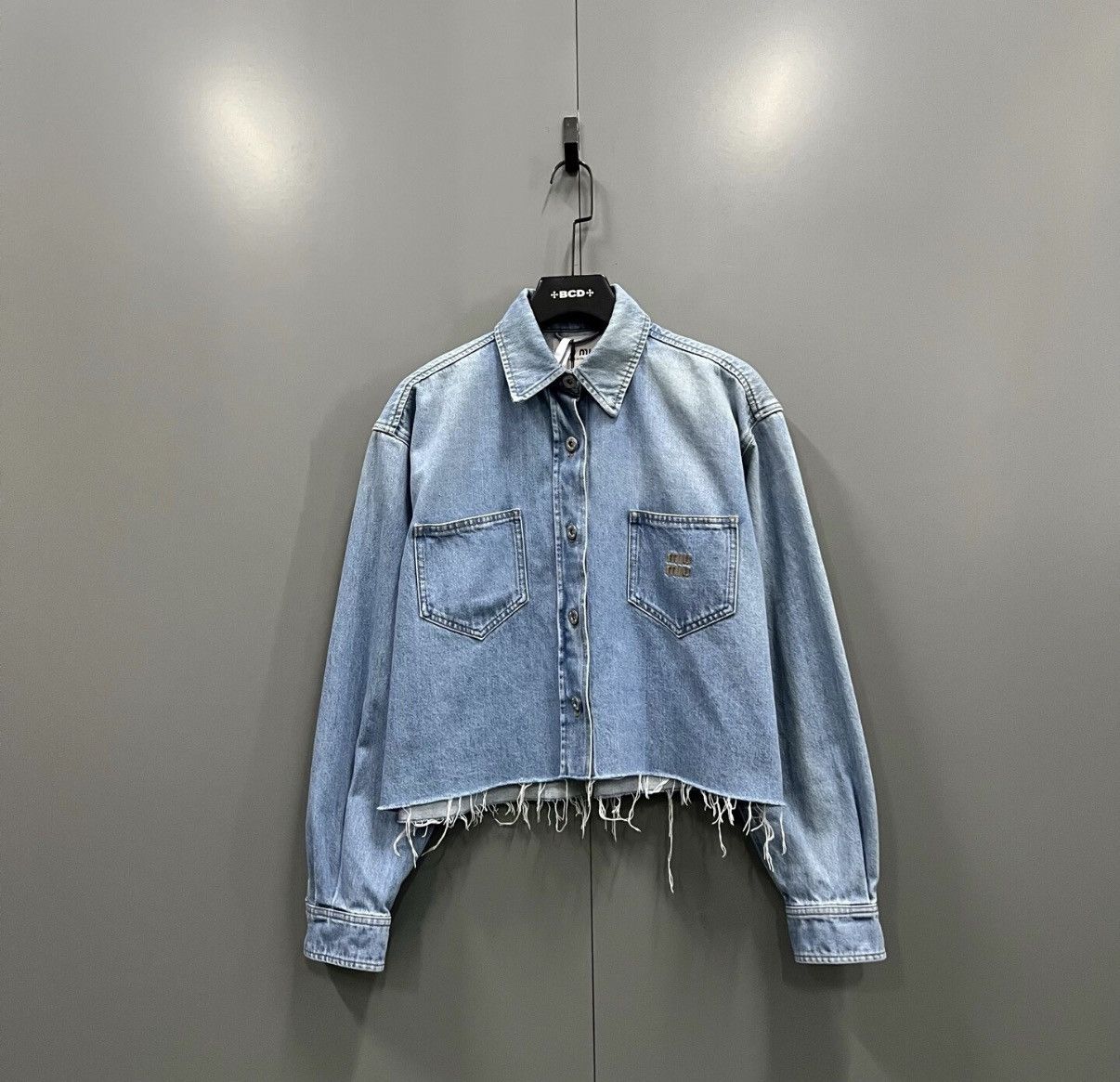 Miu Miu Miu Miu Letter Logo Embroidered Denim Jacket J41 Size S / US 4 / IT 40 - 1 Thumbnail
