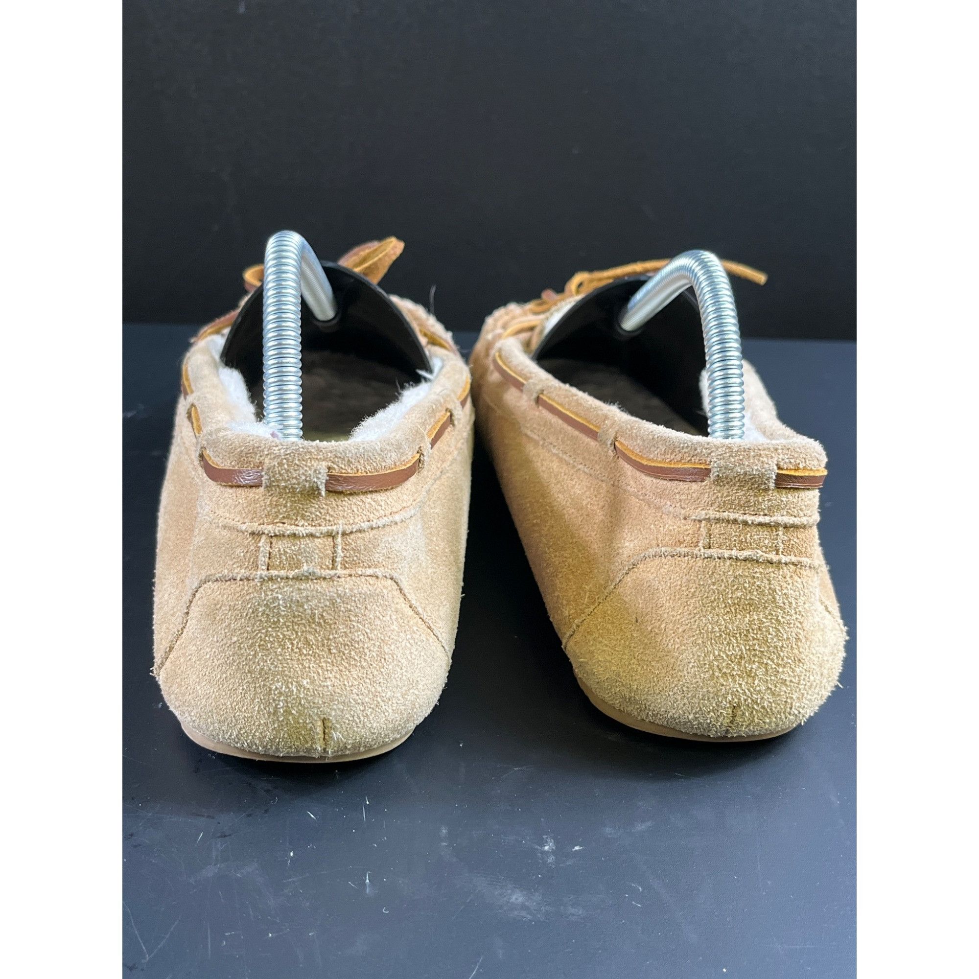Minnetonka Minnetonka SKU 7672 Womens Moccasins Sheepskin Lined Slip On Size US 10 / IT 40 - 5 Thumbnail