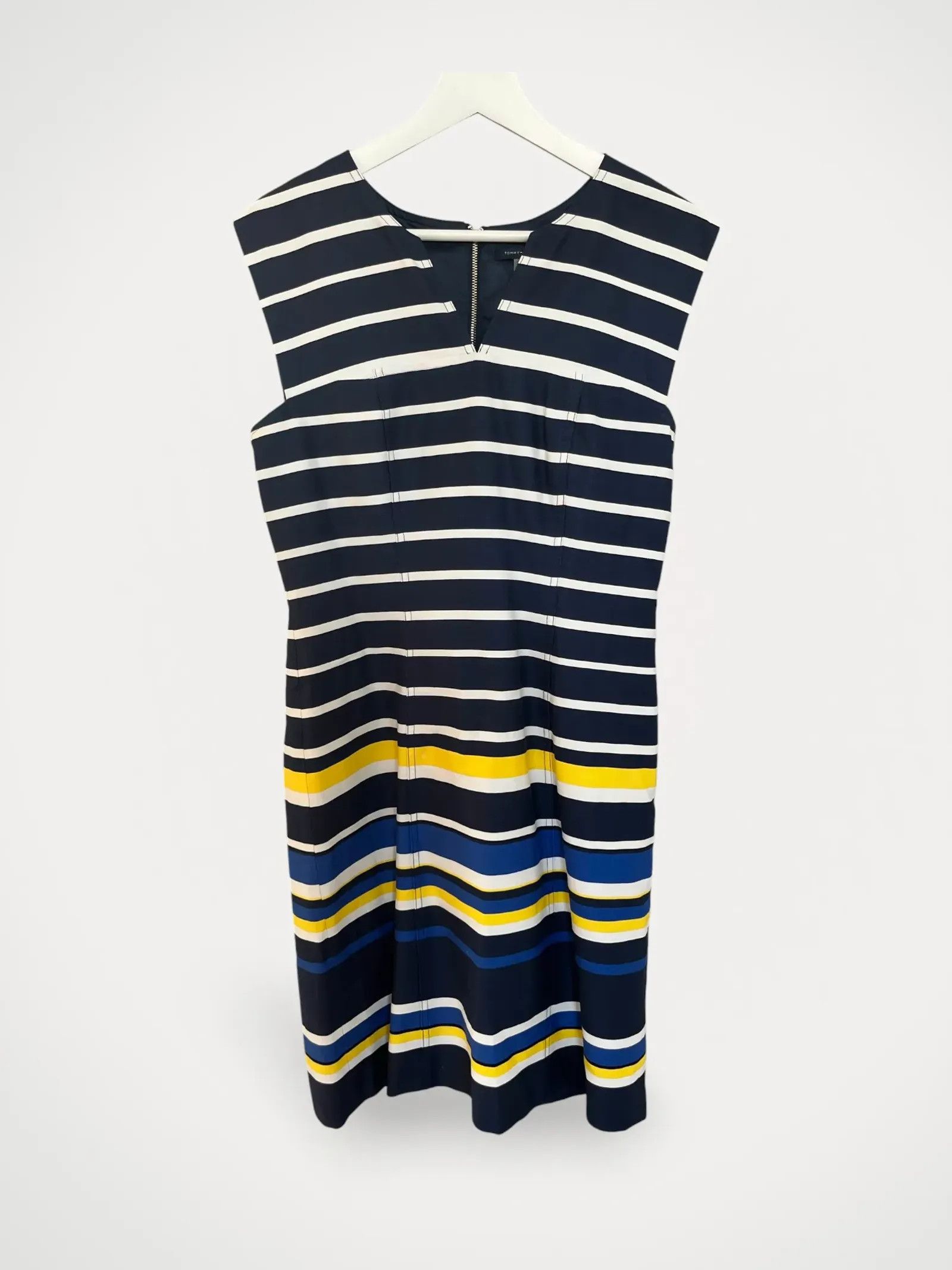 Tommy Hilfiger Tommy Hilfiger Dress Size M / US 6-8 / IT 42-44 - 1 Thumbnail