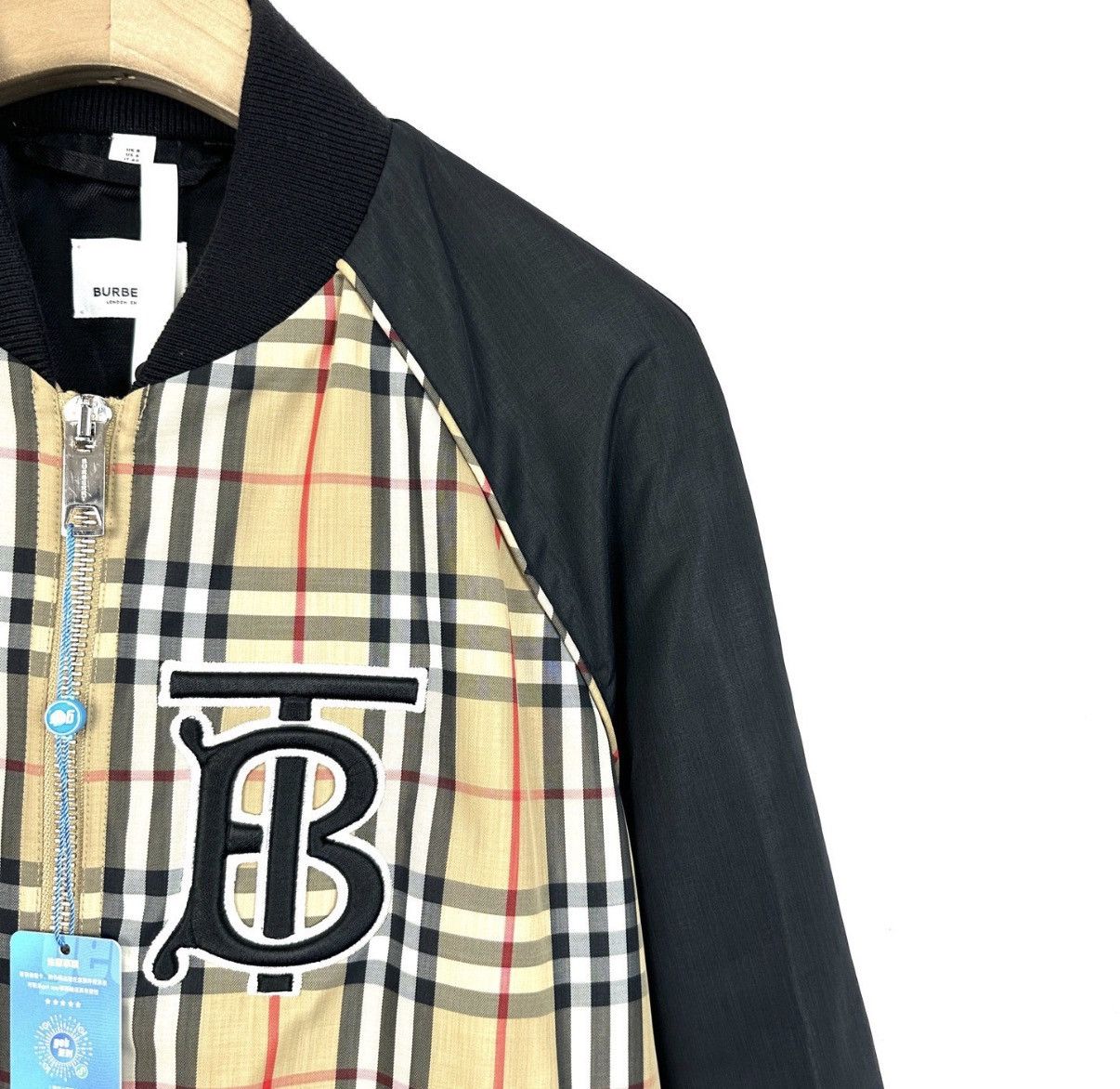 Burberry Burberry / Classic Khaki Panel Check Embroidered Jacket K12 Size M / US 6-8 / IT 42-44 - 5 Thumbnail