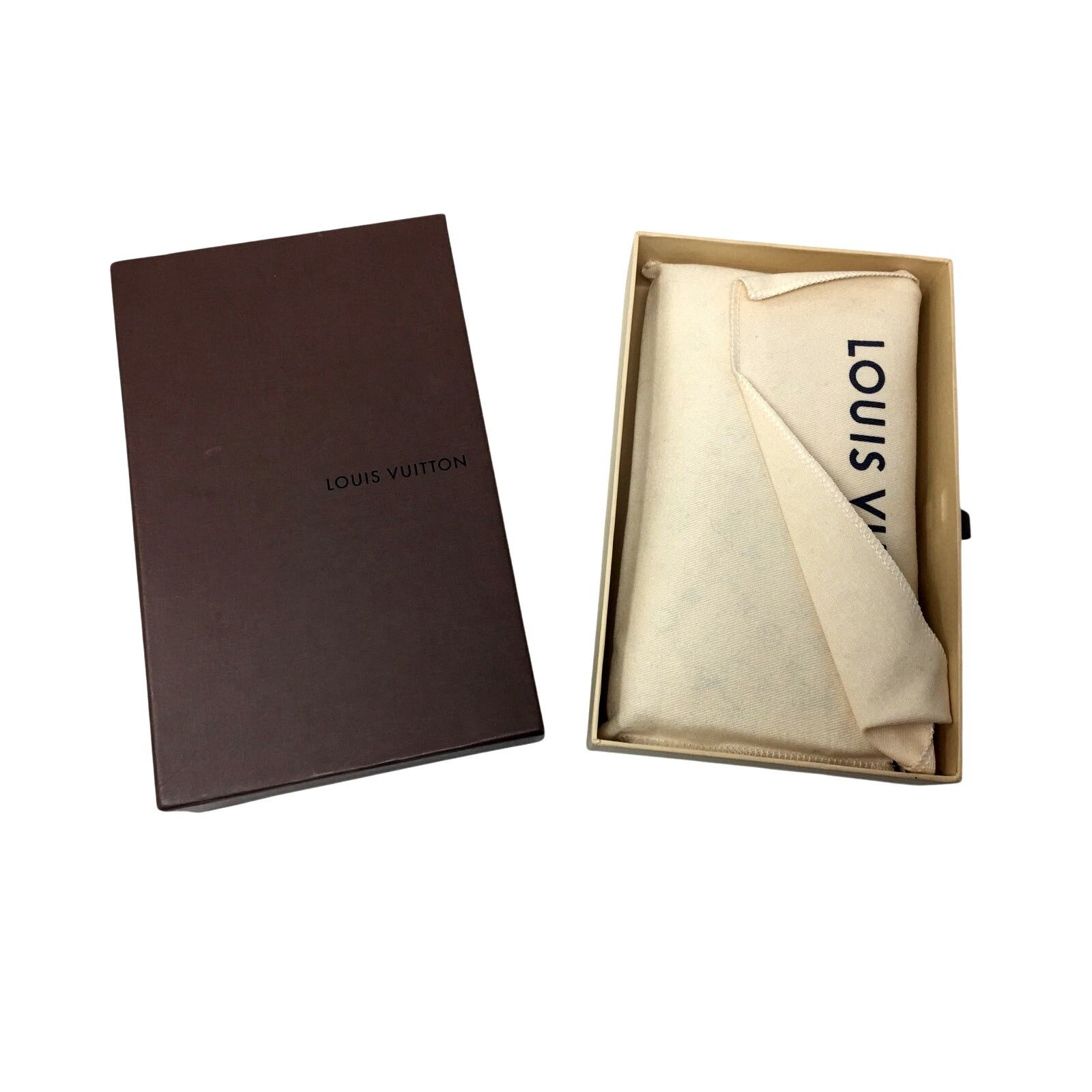 Louis Vuitton Murakami Monogram International Wallet White