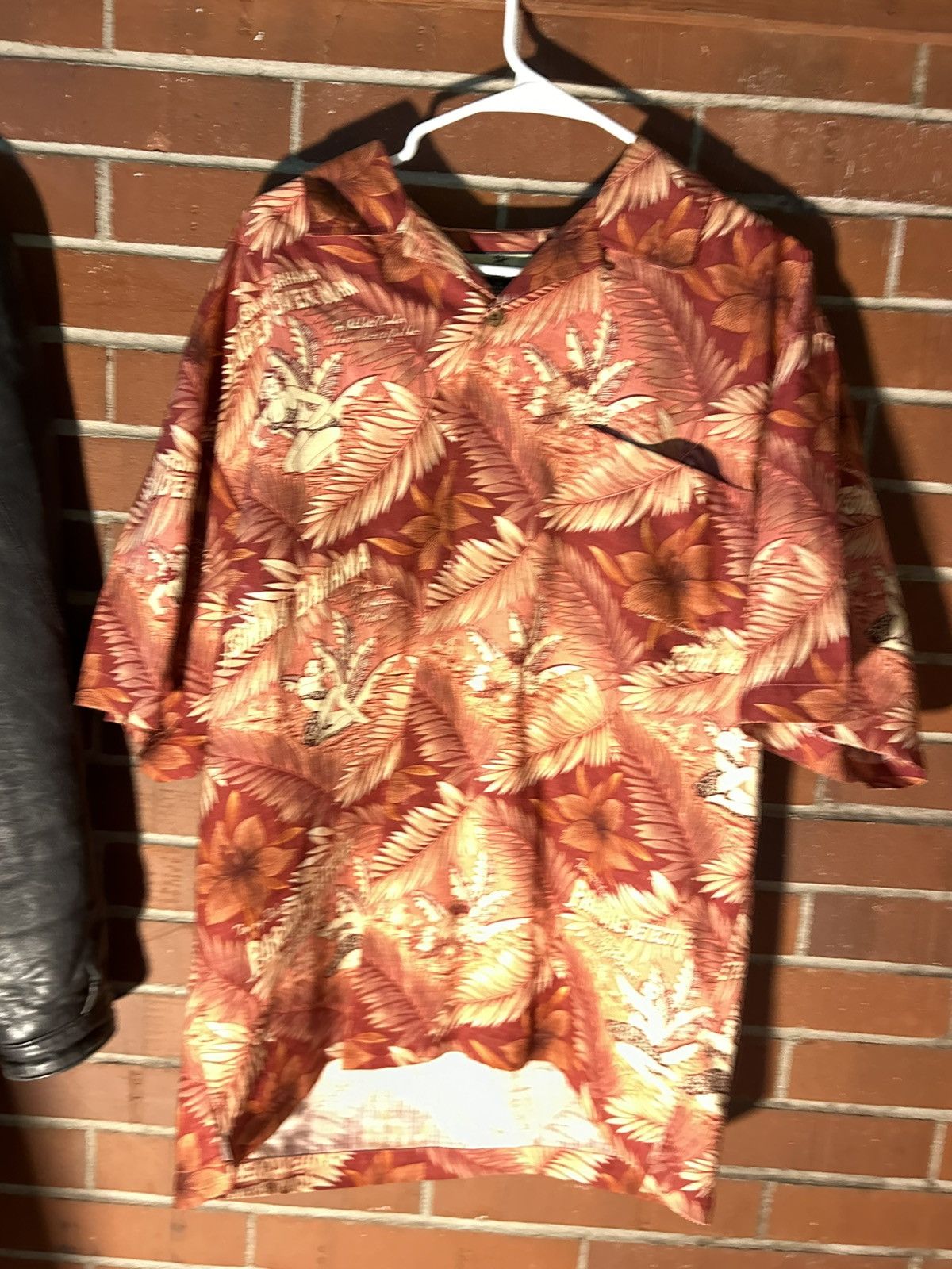 Tommy Bahama × Vintage Vintage 100% Silk Tommy Bahama Hawaiian Shirt Size US L / EU 52-54 / 3 - 1 Thumbnail
