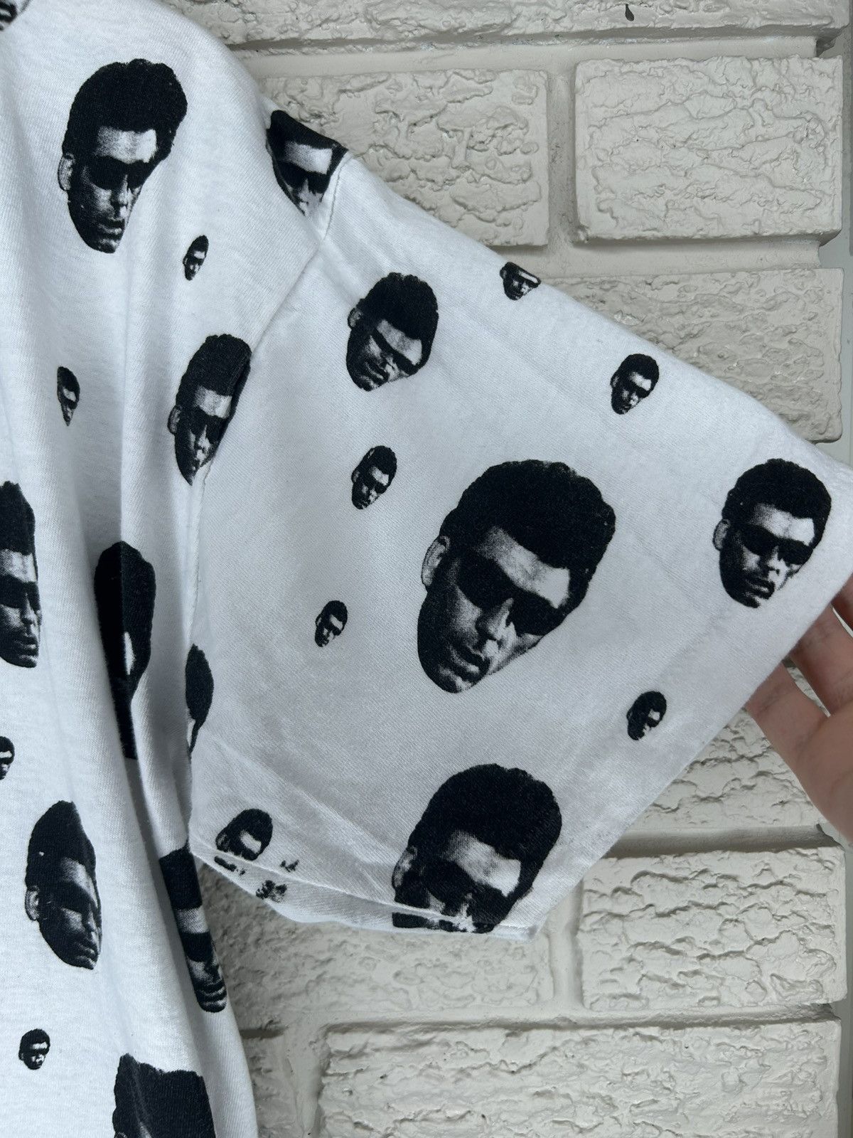 Vintage Vintage 90s Stanley Desantis Seinfeld Kramer AOP T Shirt Size US XL / EU 56 / 4 - 7 Thumbnail