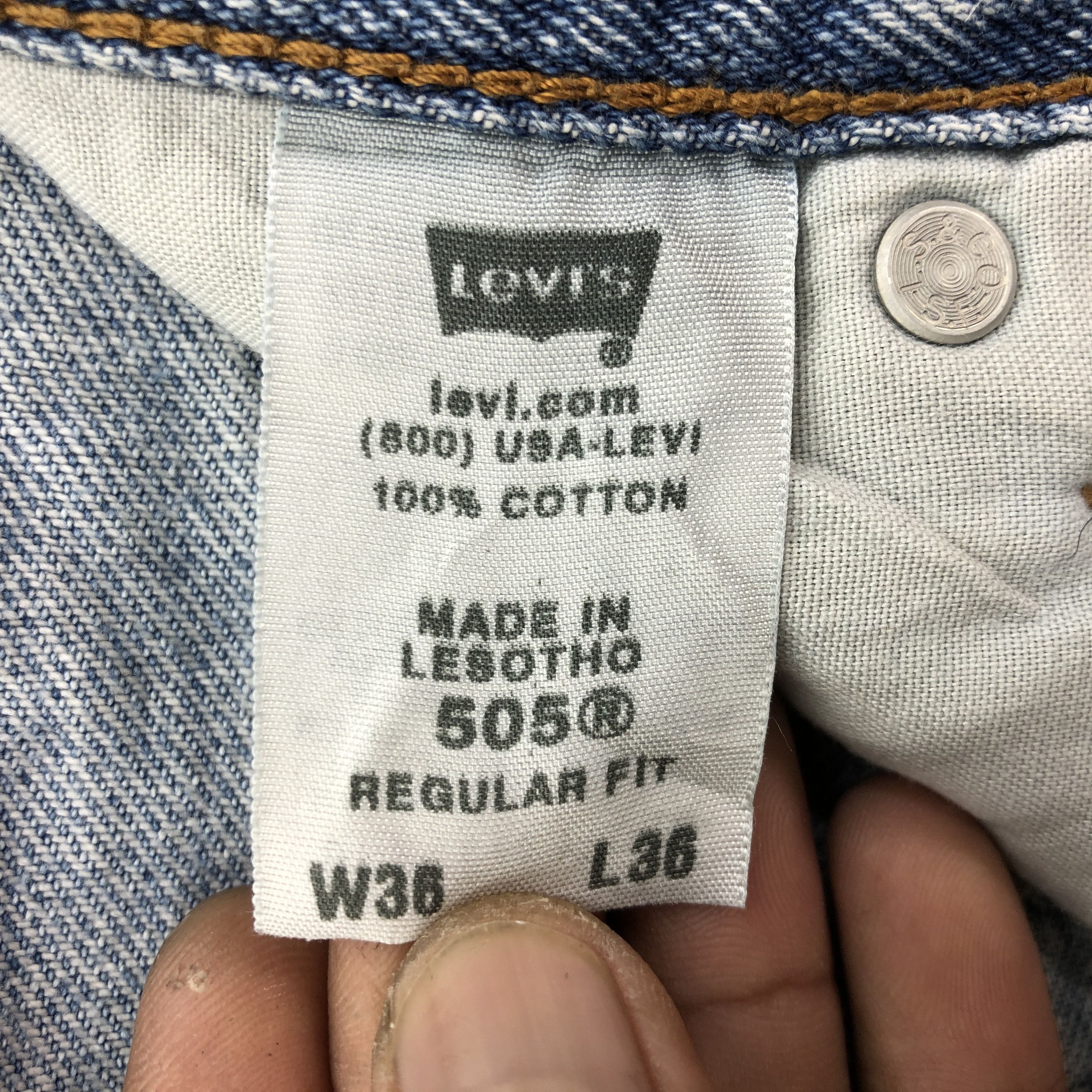 Levi's Vintage Levis 505 Jeans Dirty Levi's Faded Light Wash Denim Size US 32 / EU 48 - 10 Thumbnail