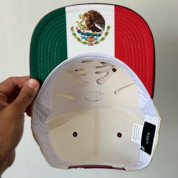 Designer BRAND NEW ROOSTER MEXICO FLAG GALLO FLAT BILL SNAPBACK HAT Size ONE SIZE - 7 Thumbnail