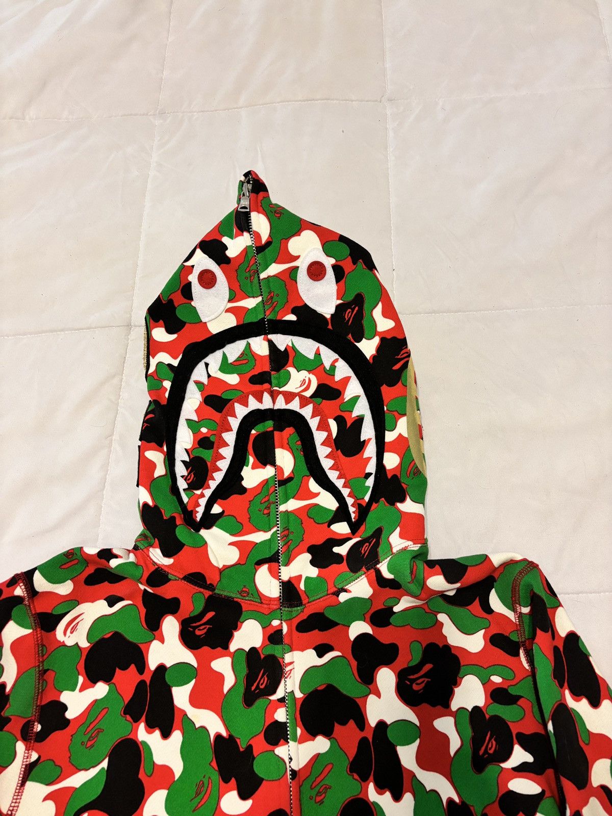 Bape Bape Dubai Exclusive Camo Shark Full Zip Hoodie Size US M / EU 48-50 / 2 - 2 Thumbnail