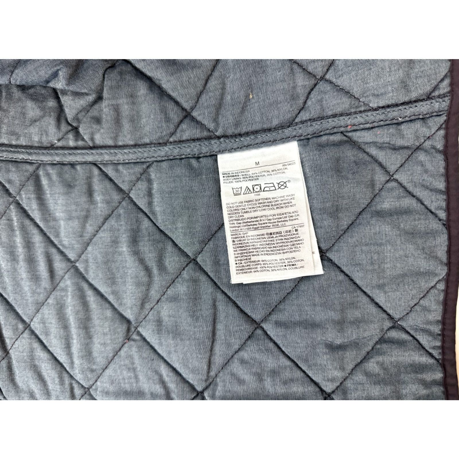 Gap Gap Bomber Jacket Womens M Purple Zip Pocket Quilted Lightweight Full Zip Snap Front Regular Fit, Casual Outdoor Season Fall Winter - N/A Size M / US 6-8 / IT 42-44 - 4 Thumbnail