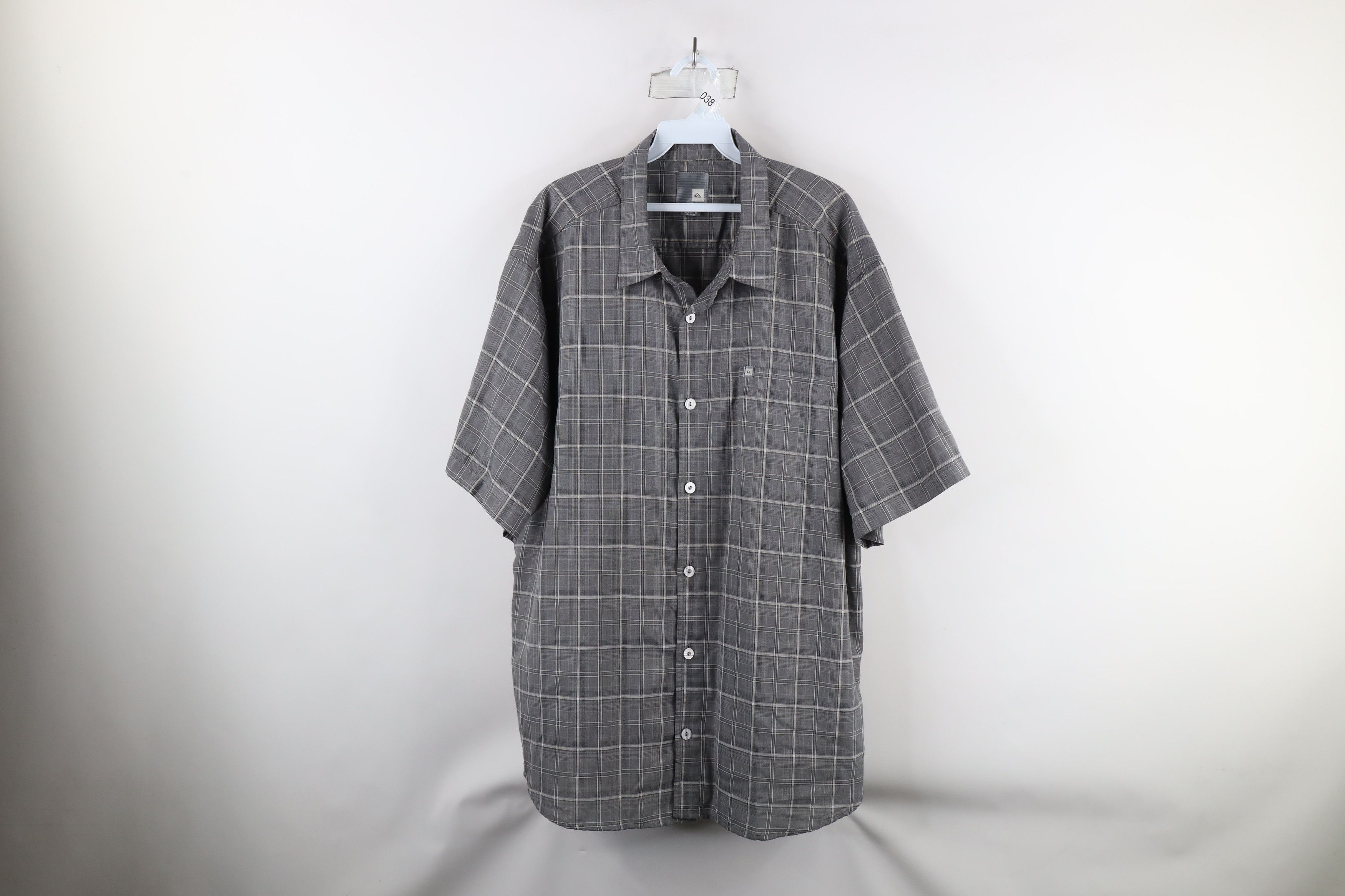 Quiksilver × Vintage Vintage 90s Quiksilver Short Sleeve Collared Button Shirt Size US XL / EU 56 / 4 - 1 Thumbnail