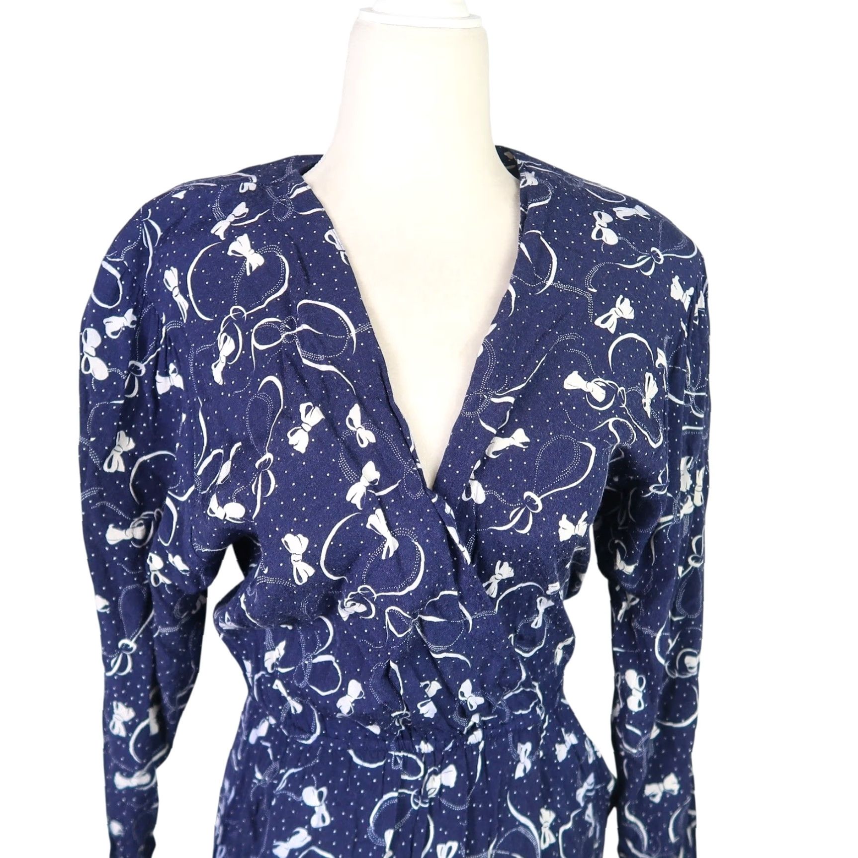 Vintage VINTAGE Carol Anderson Navy Blue White Bow Dot Print Midi Dress Wrap Dress 4 Women Long Sleeve Rayon Polka Dot 80s 90s Size S / US 4 / IT 40 - 2 Thumbnail