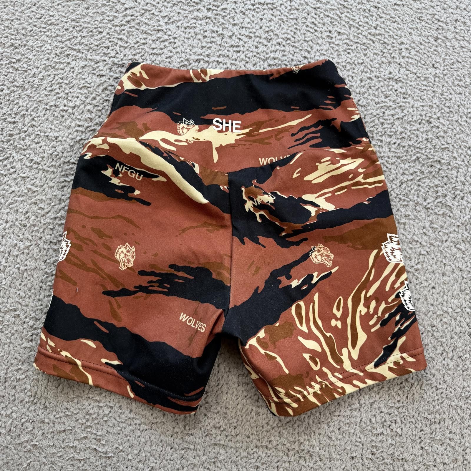 Darc Sport Darc Sport Wolves Womens Shorts 64/500 Tiger Camo Orange XS Size 26" / US 2 / IT 38 - 2 Thumbnail