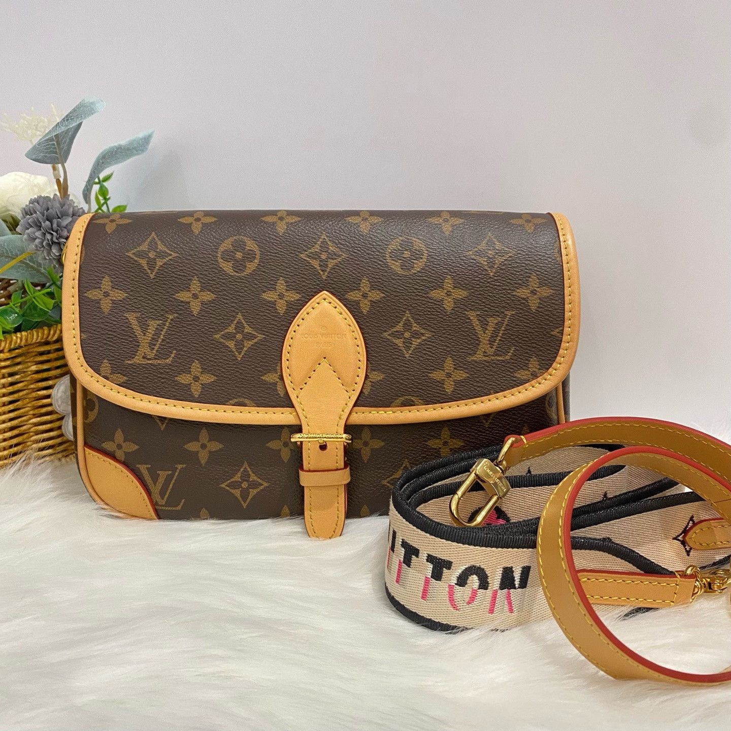 Louis Vuitton Pre-loved Bag Very good condition Size ONE SIZE - 1 Thumbnail