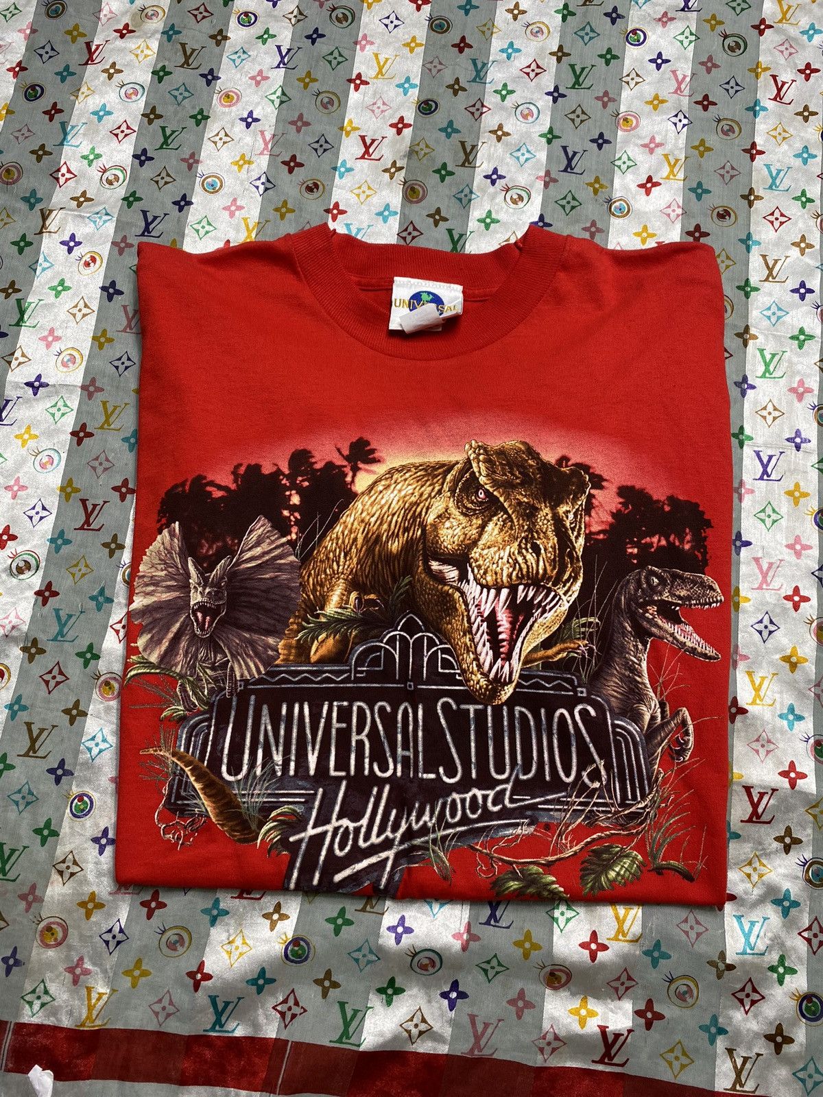 Vintage 90’s Vintage Jurassic Park Universal Studios Tee Shirt XL Size US XL / EU 56 / 4 - 2 Thumbnail