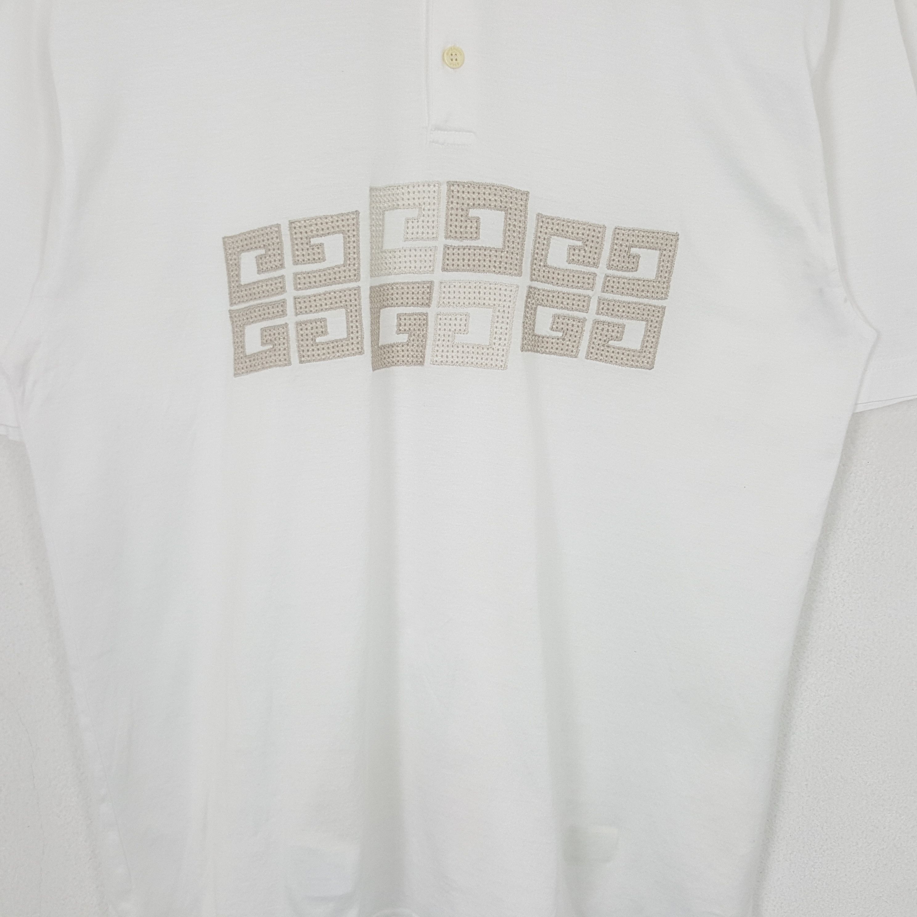 Givenchy Vintage Givenchy Big Logo Polos C294N45 Size US M / EU 48-50 / 2 - 2 Thumbnail