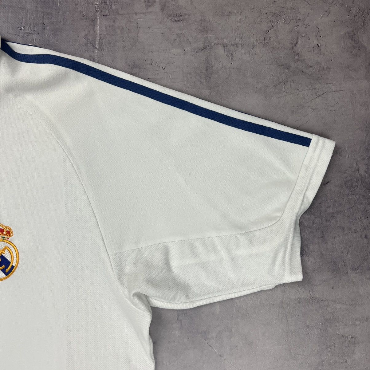 Adidas Rare! Raul 7 Real Madrid Adidas Soccer Jersey Shirt 00s Size US M / EU 48-50 / 2 - 16 Thumbnail