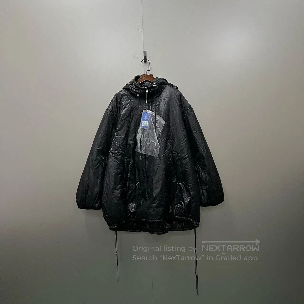 Saint Laurent Paris saint laurent black hooded down jacket. Size US S / EU 44-46 / 1 - 1 Thumbnail