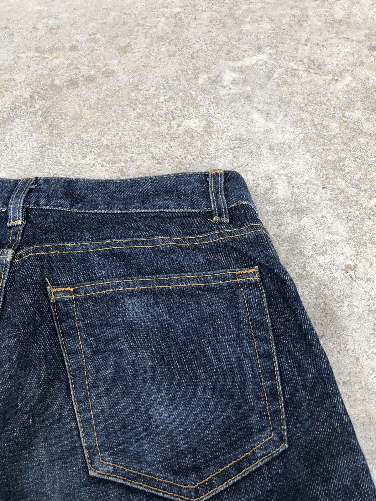 Helmut Lang Helmut Lang Jeans Classic Raw Denim Classic Size US 31 - 19 Thumbnail