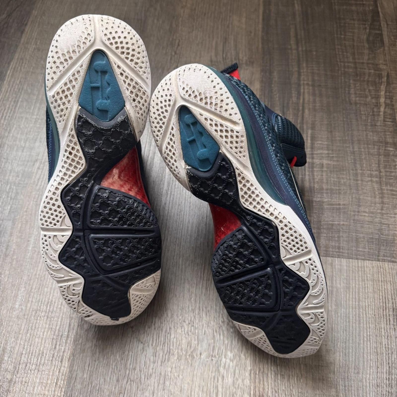 Nike NIKE • LeBron 9 "2012 Swingman" (8.5M) Size US 8.5 / EU 41-42 - 6 Thumbnail