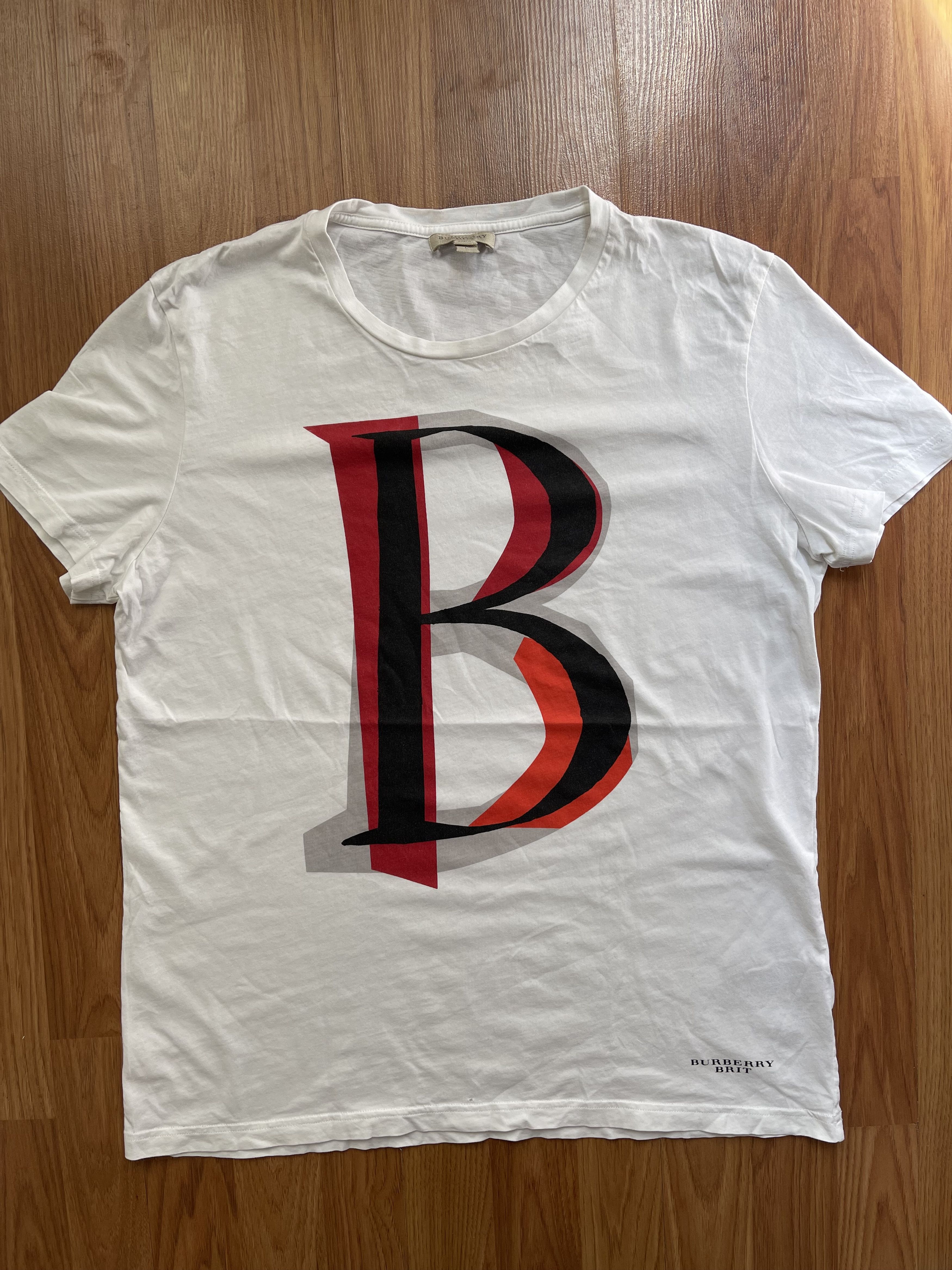 Burberry BURBERRY TSHIRT Size US L / EU 52-54 / 3 - 1 Thumbnail