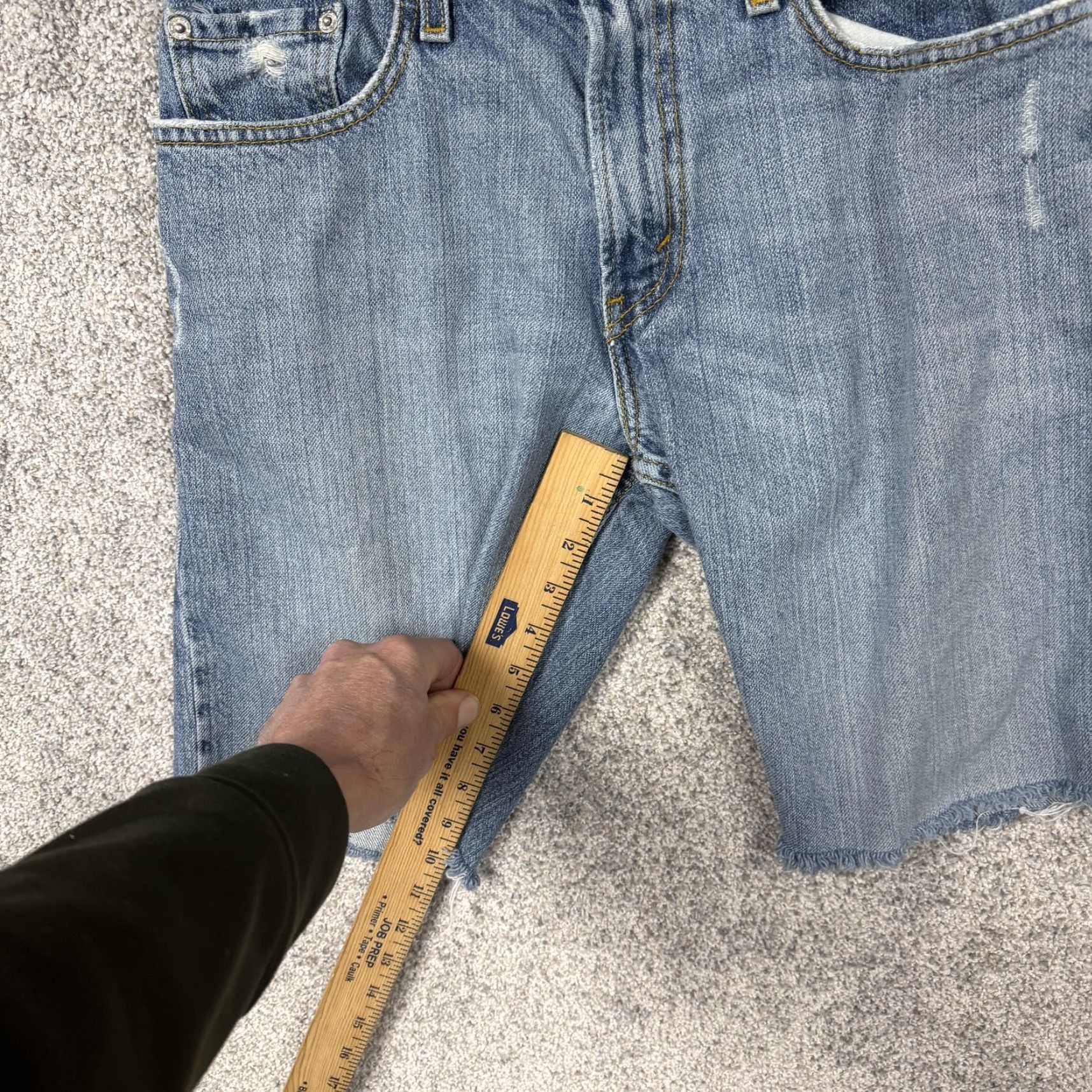 Levi's Levi's Bermuda Shorts - Denim 32x10 Medium Blue Distressed Grunge Hipster Retro 5-Pocket Zip Fly Men Casual Vintage No Size US 32 / EU 48 - 4 Thumbnail