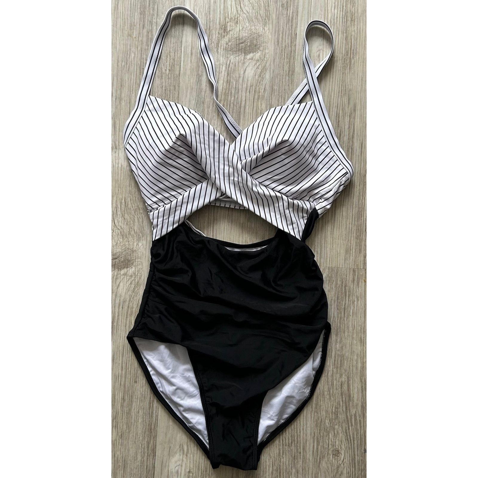Other Eomenie | One Piece Tummy Control Swimsuit | NWT | Small Size S / US 4 / IT 40 - 1 Thumbnail