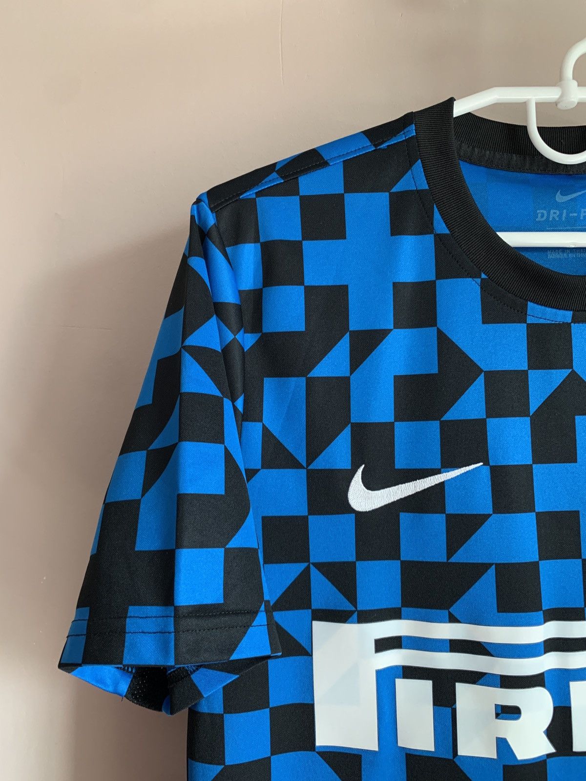 Nike Inter Milan 2019 Football Shirt Nike Soccer Jersey Size M Size US M / EU 48-50 / 2 - 3 Thumbnail