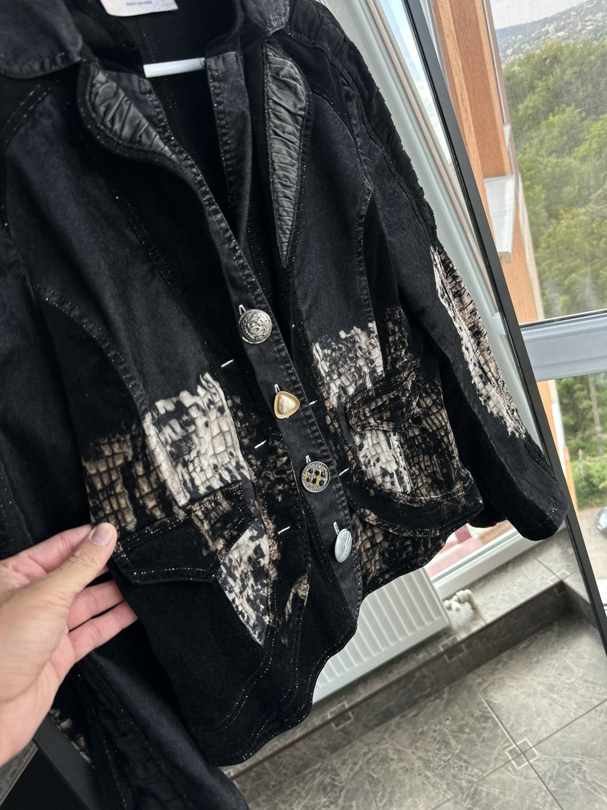 Vintage Elisa Cavaletti Black Artistic Button Blazer Jacket Size M / US 6-8 / IT 42-44 - 4 Thumbnail