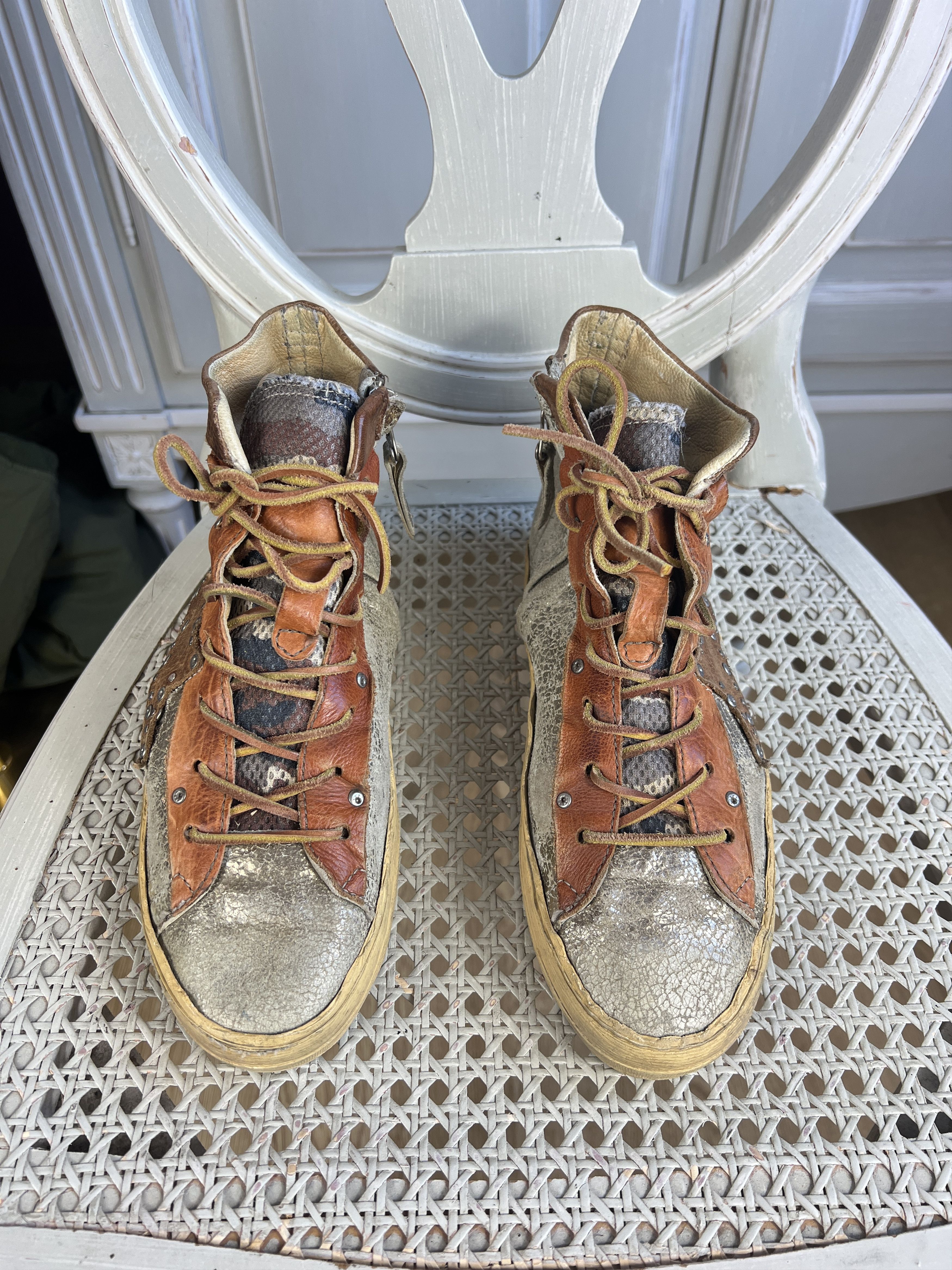 A.S.98 A.S. 98 LEATHER STAR LOGO KEDS HI TOP Size US 7 / EU 40 - 2 Thumbnail