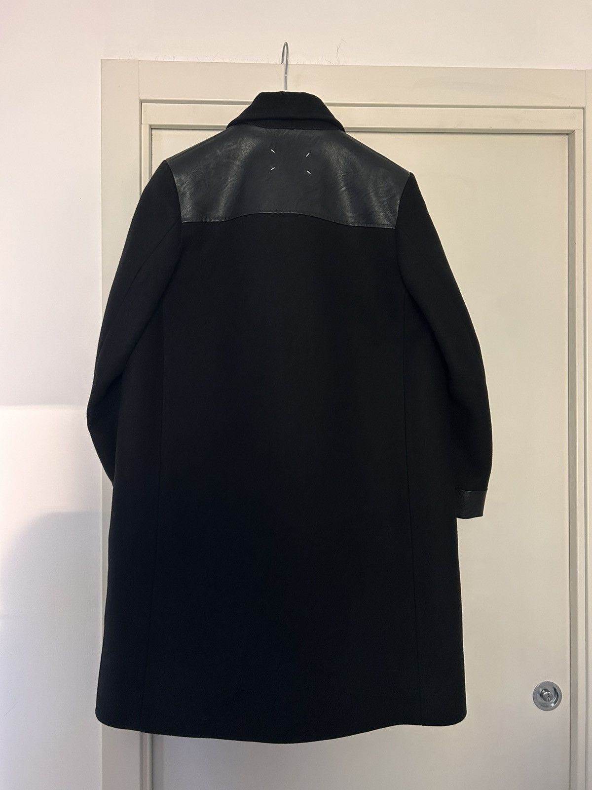 Maison Margiela Maison Margiela FW21/22 John Galliano black wool coat Size US M / EU 48-50 / 2 - 2 Thumbnail
