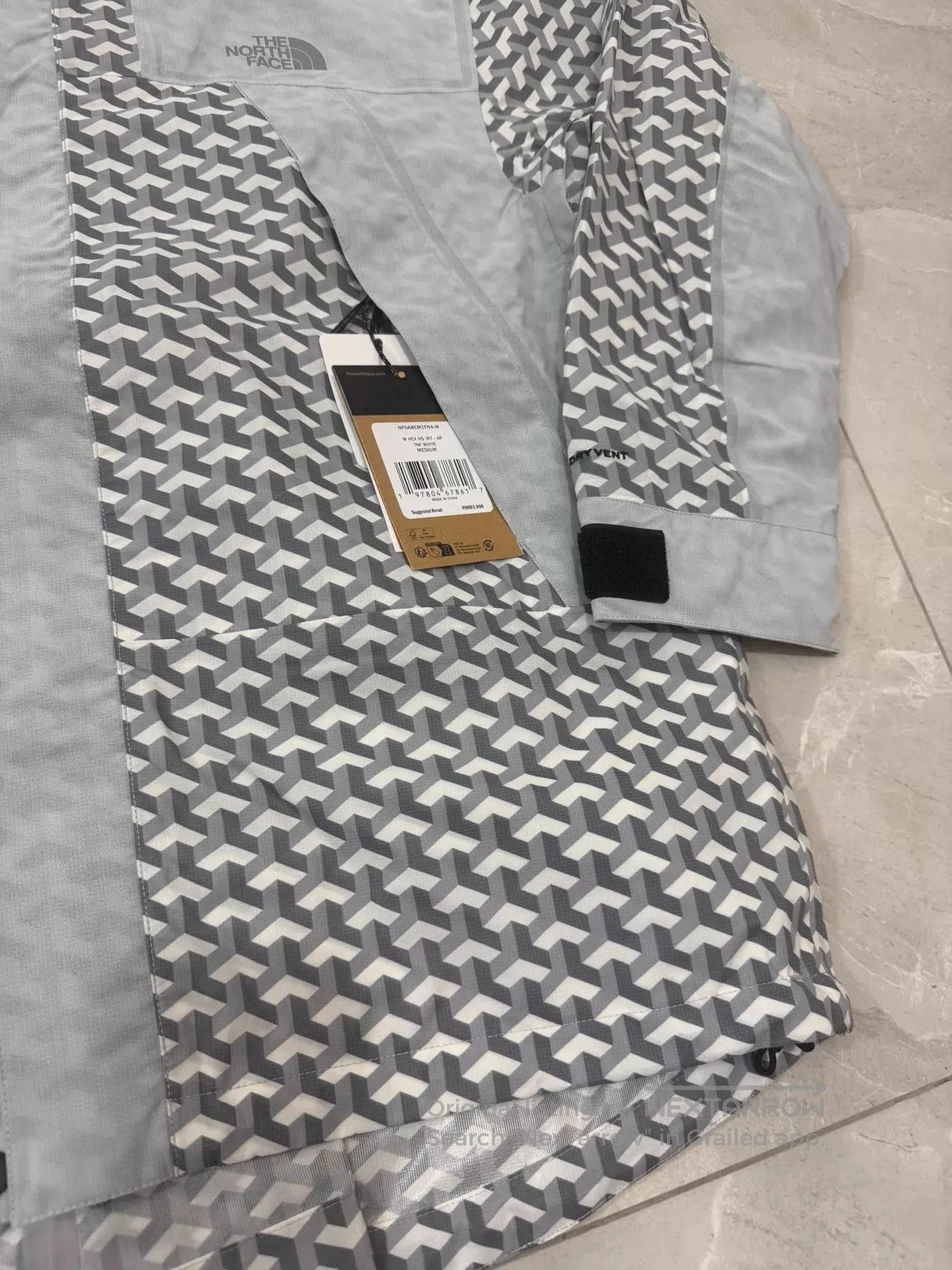 The North Face Gray Patterned Hooded Rain Jacket - Size S. Size US S / EU 44-46 / 1 - 2 Thumbnail
