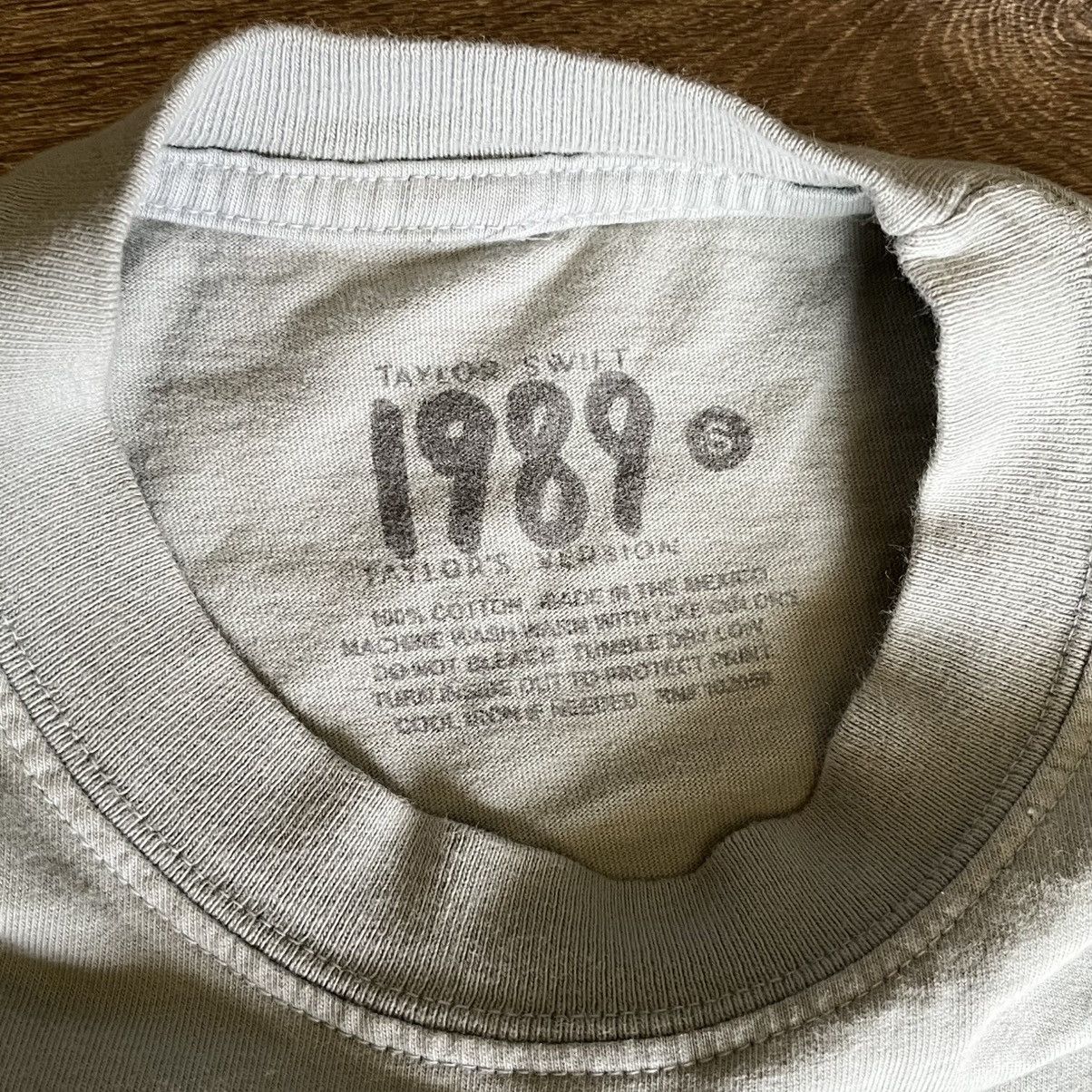 Band Tees Taylor Swift FROM THE VAULT 1989 TAYLORS VERSION LONG SLEEVE Size US S / EU 44-46 / 1 - 4 Thumbnail