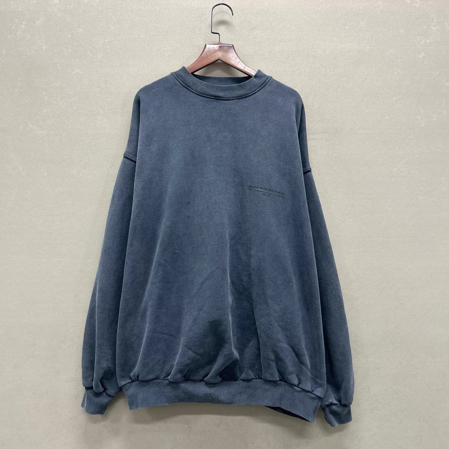 Balenciaga Black Crewneck Sweatshirt Size S Size US S / EU 44-46 / 1 - 1 Thumbnail