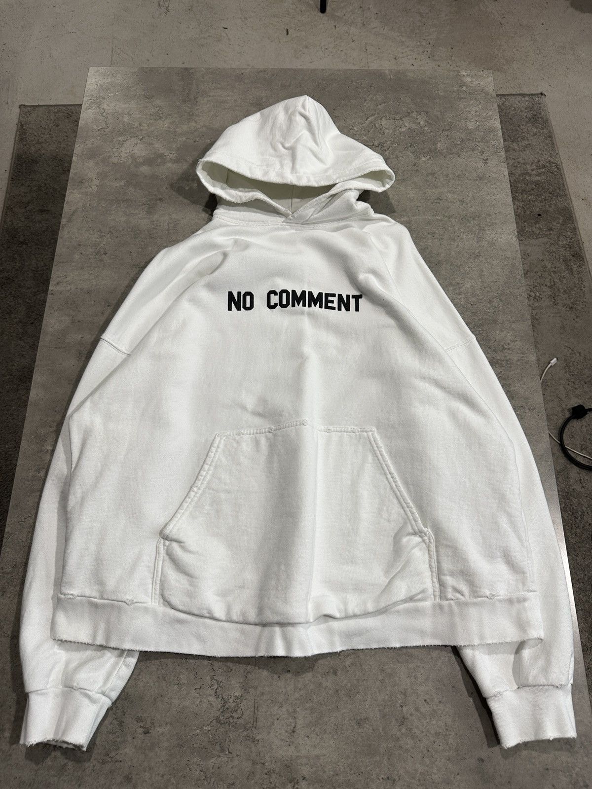 トップス BALENCIAGA 22SS [NO COMMENT HOODIE] Wide Fit No Comment Hoodie Marine Blue And White | The Webster